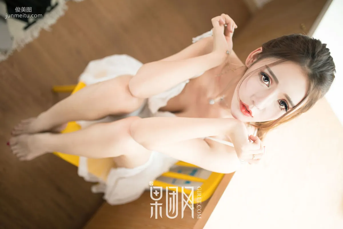 Lunana-lee《爆乳萝莉 尺度全开阳台大玩露出》 [果团网Girlt] No.011 写真集37