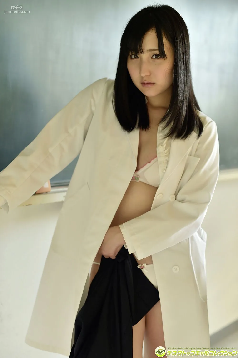 平野聪子《黒髪ロングに透き通る美肌の正統派美少女!》写真集 [DGC] NO.1214 91