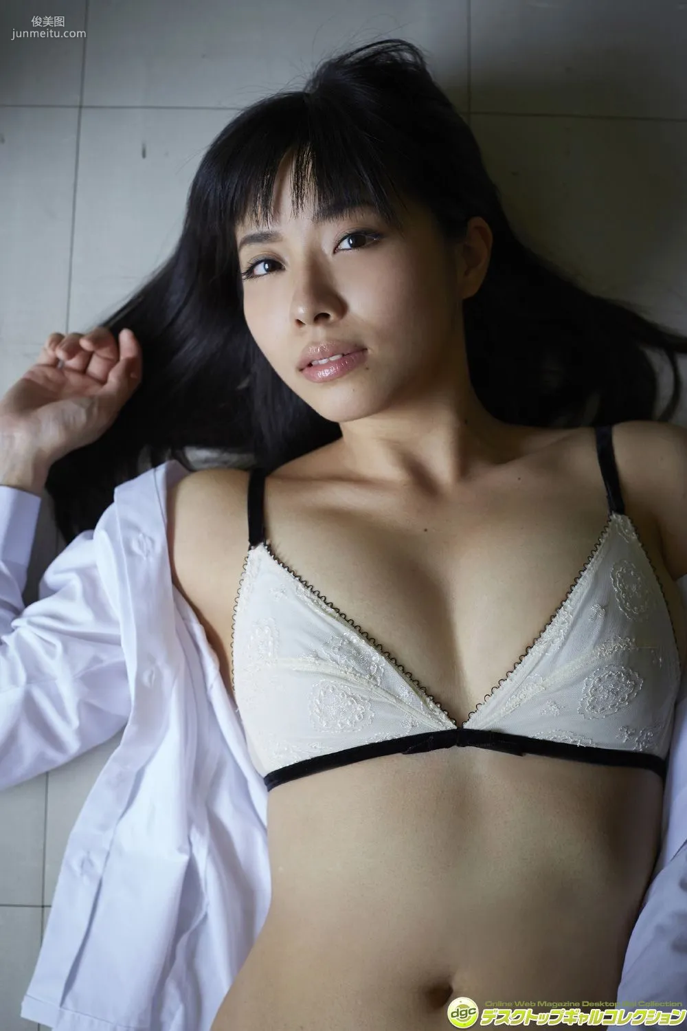 内野未来《清楚系美少女の肉感溢れるグラマラスボディ!》写真集 [DGC] NO.1217 46