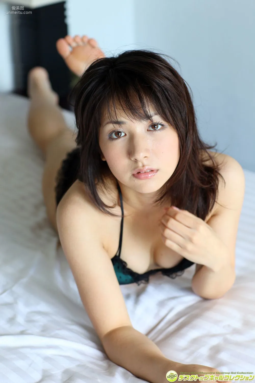 石原温美《清純さの中に醸し出す大人の色気にクラッ!》写真集 [DGC] NO.1287 83