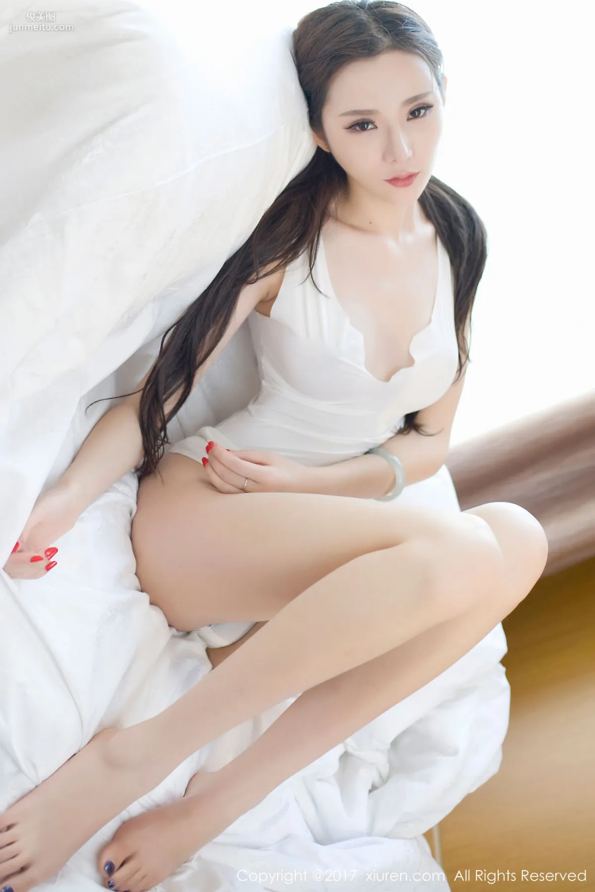 萌琪琪Irene《一个如同妖孽般的美女》 [秀人网XIUREN] No.682 写真集31