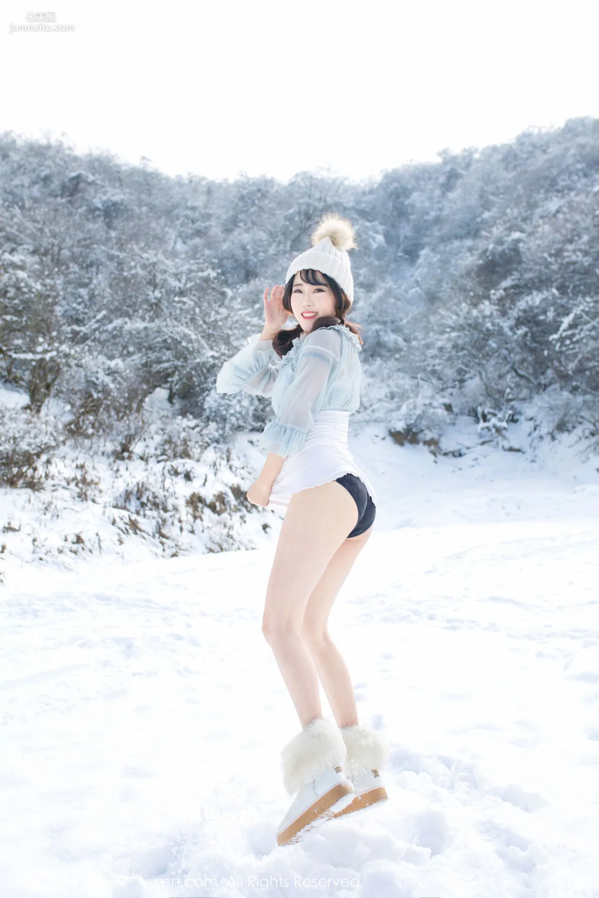 兜豆靓Youlina《冬天雪地人体摄影》 [秀人网XIUREN] No.720 写真集29