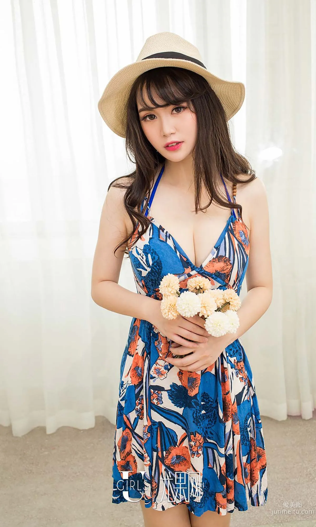 杨雪儿《夏日么么哒》 [爱尤物Ugirls] No.357 写真集18