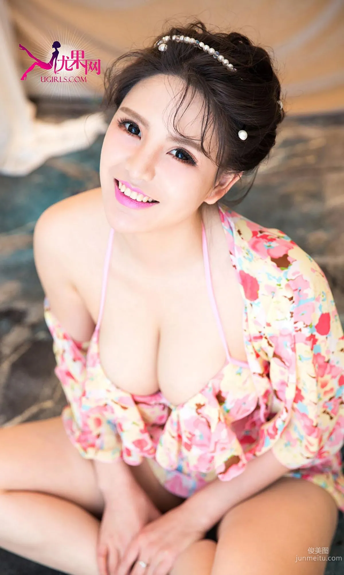 易鑫《36D天团女神》 [爱尤物Ugirls] No.293 写真集6