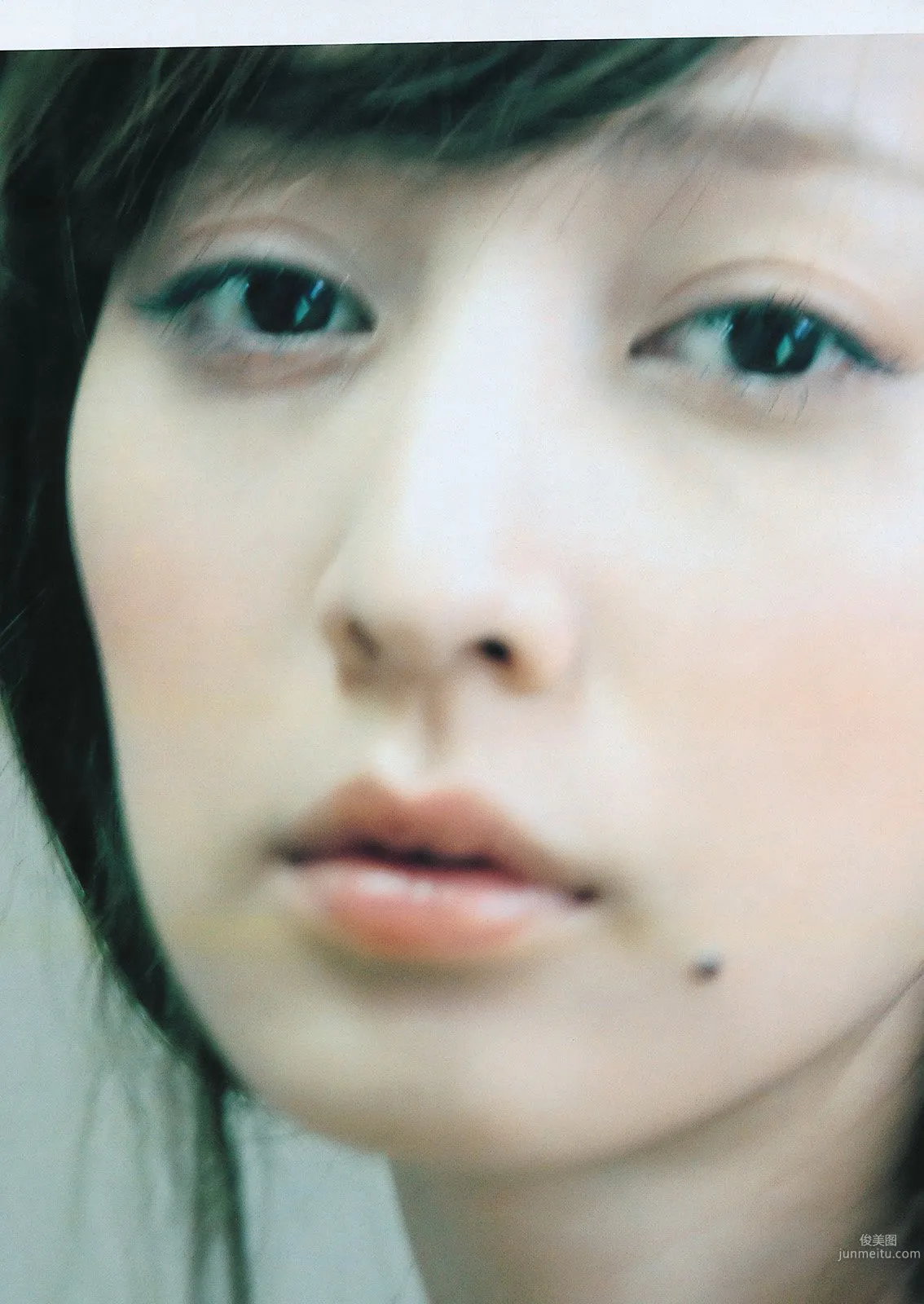 桐谷美玲 仁藤みさき 高桥爱 青木爱 AKB48 池田夏希 [Weekly Playboy] 2011年No.38 写真杂志32
