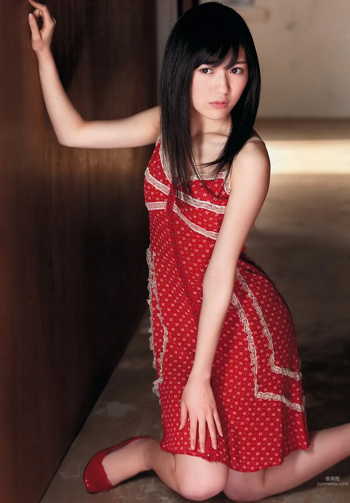 渡辺麻友 奥仲麻琴 佐武宇綺 松井玲奈 すみれ 忽那汐里 [Weekly Playboy] 2012年No.11 写真杂志5