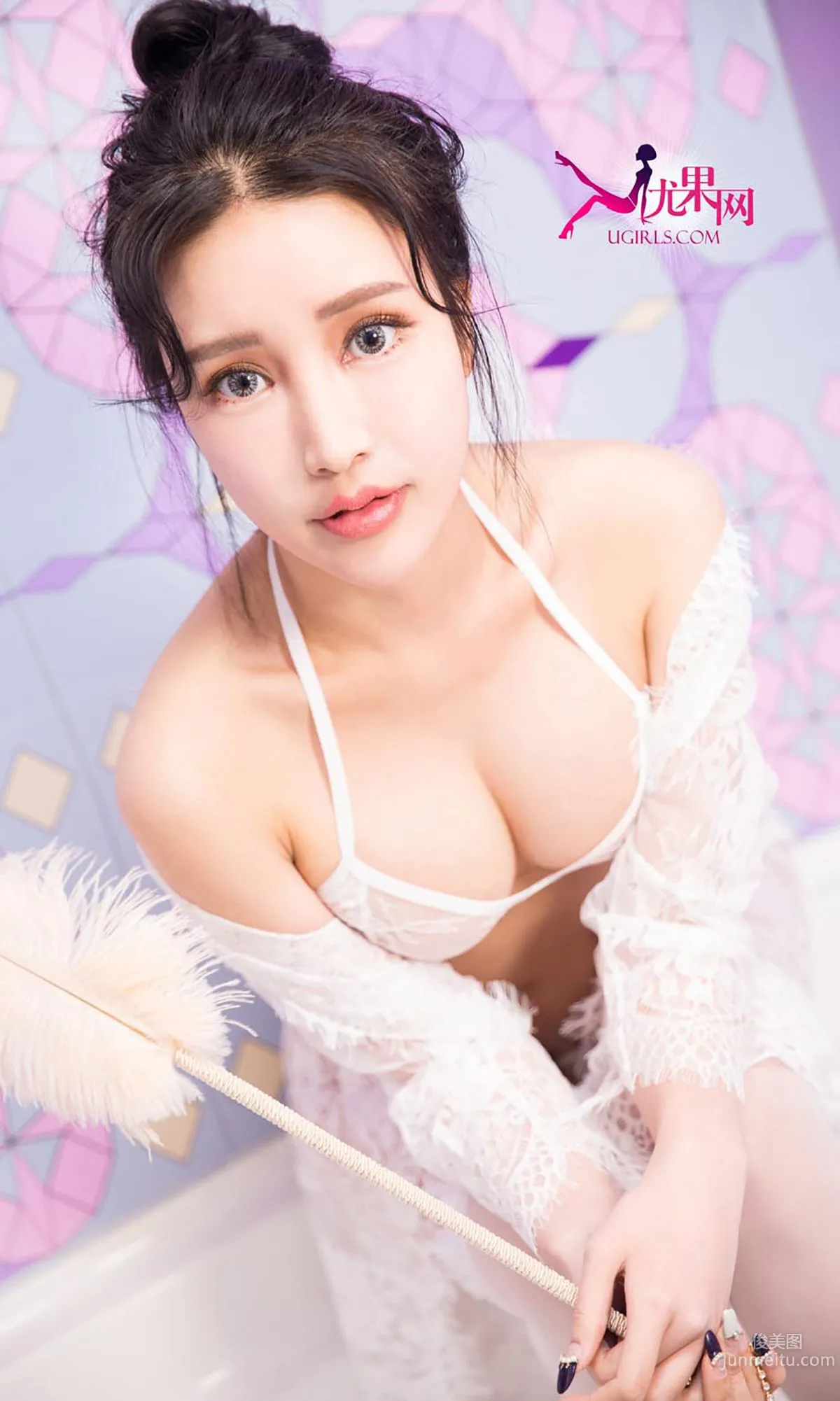 米诺《淘气小妹恋爱日记》 [爱尤物Ugirls] No.240 写真集14