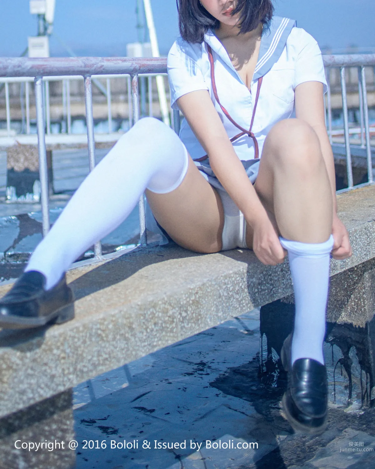 汐姐《天台JK制服》 [Bololi波萝社] BOL.096 写真集24