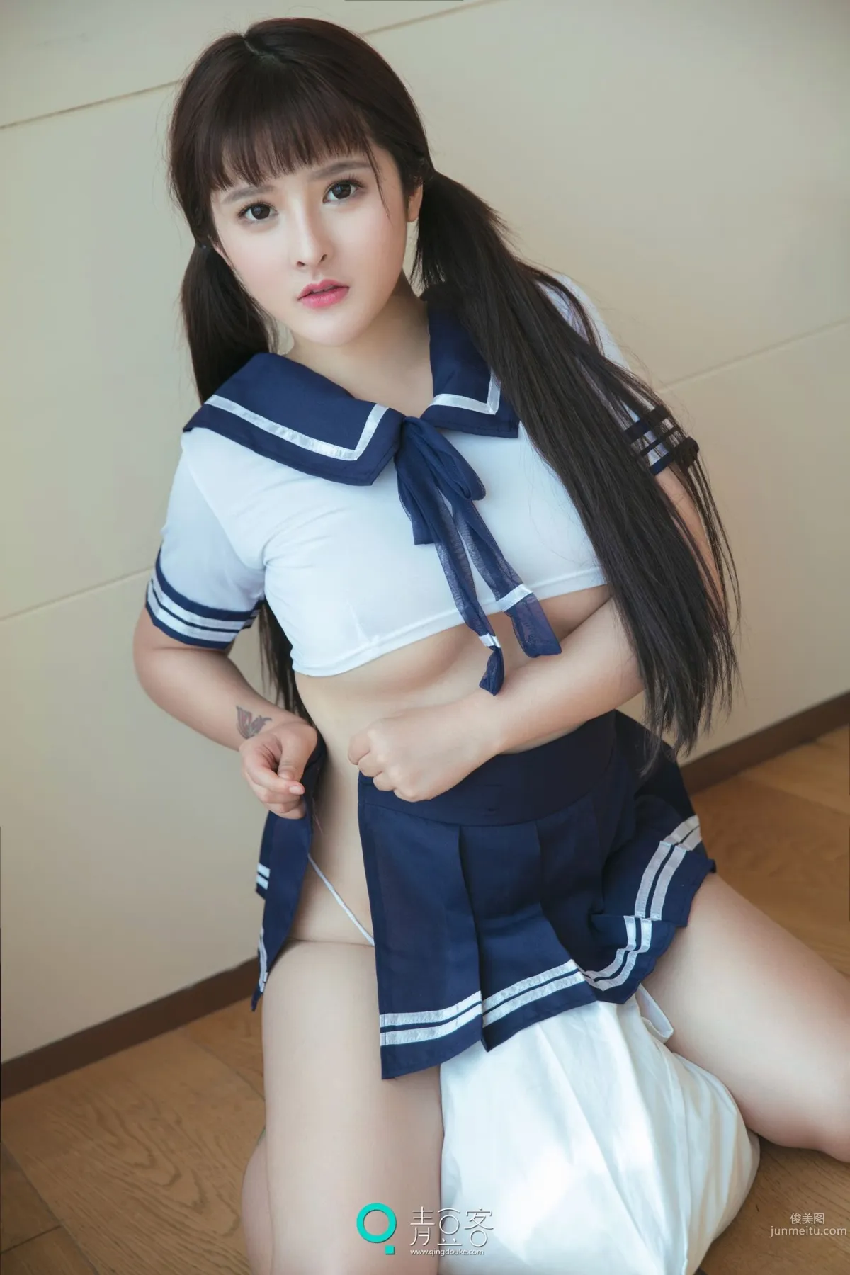 杨漫妮《性感大胸少女》 [青豆客] 写真集26