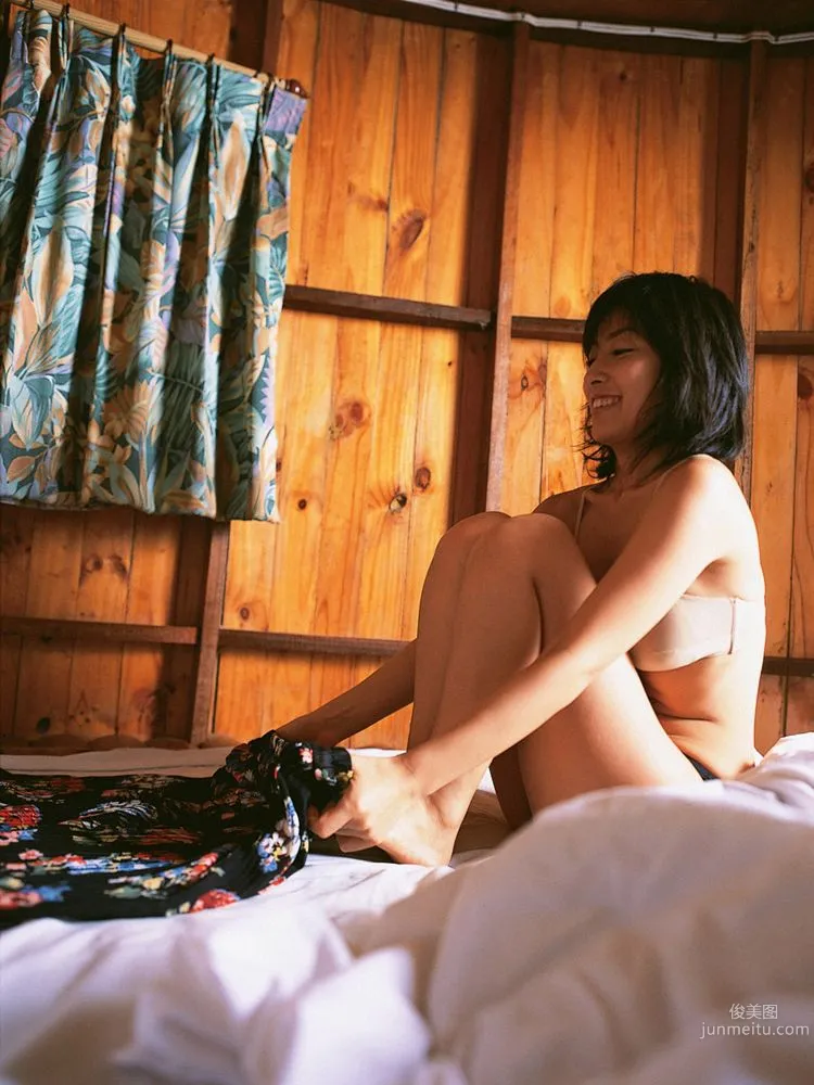 佐藤寛子《Secret Love》写真集 [YS Web] Vol.11636