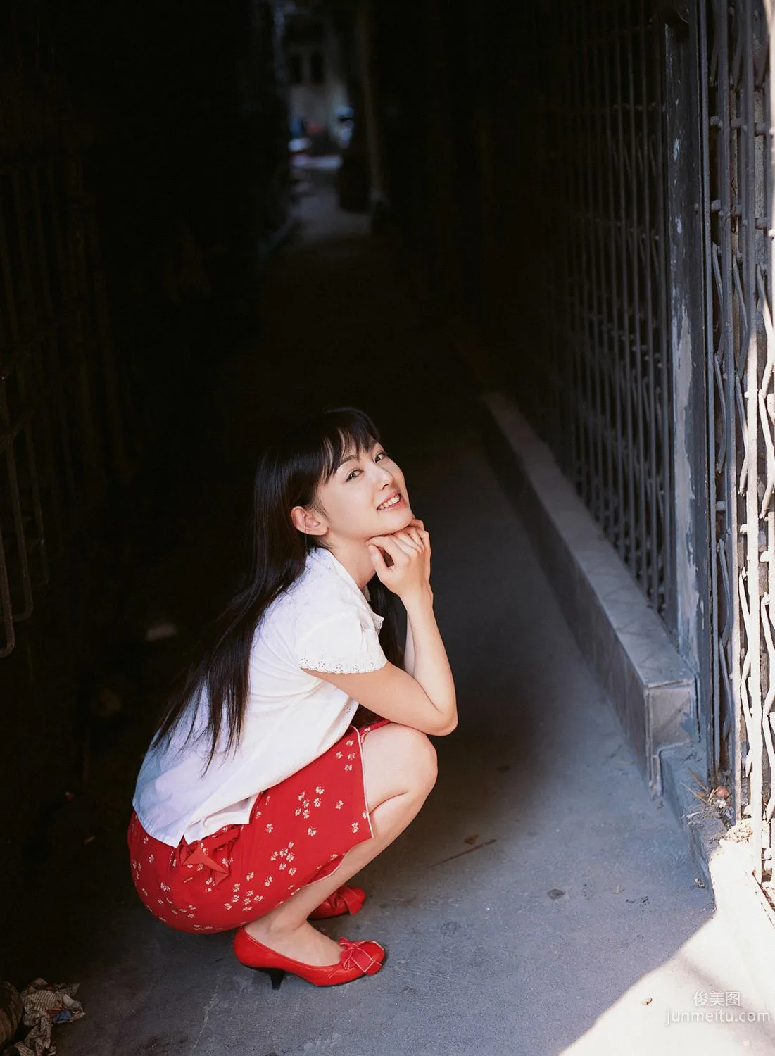 秋山莉奈《Watch Her Hip!》写真集 [YS Web] Vol.20034