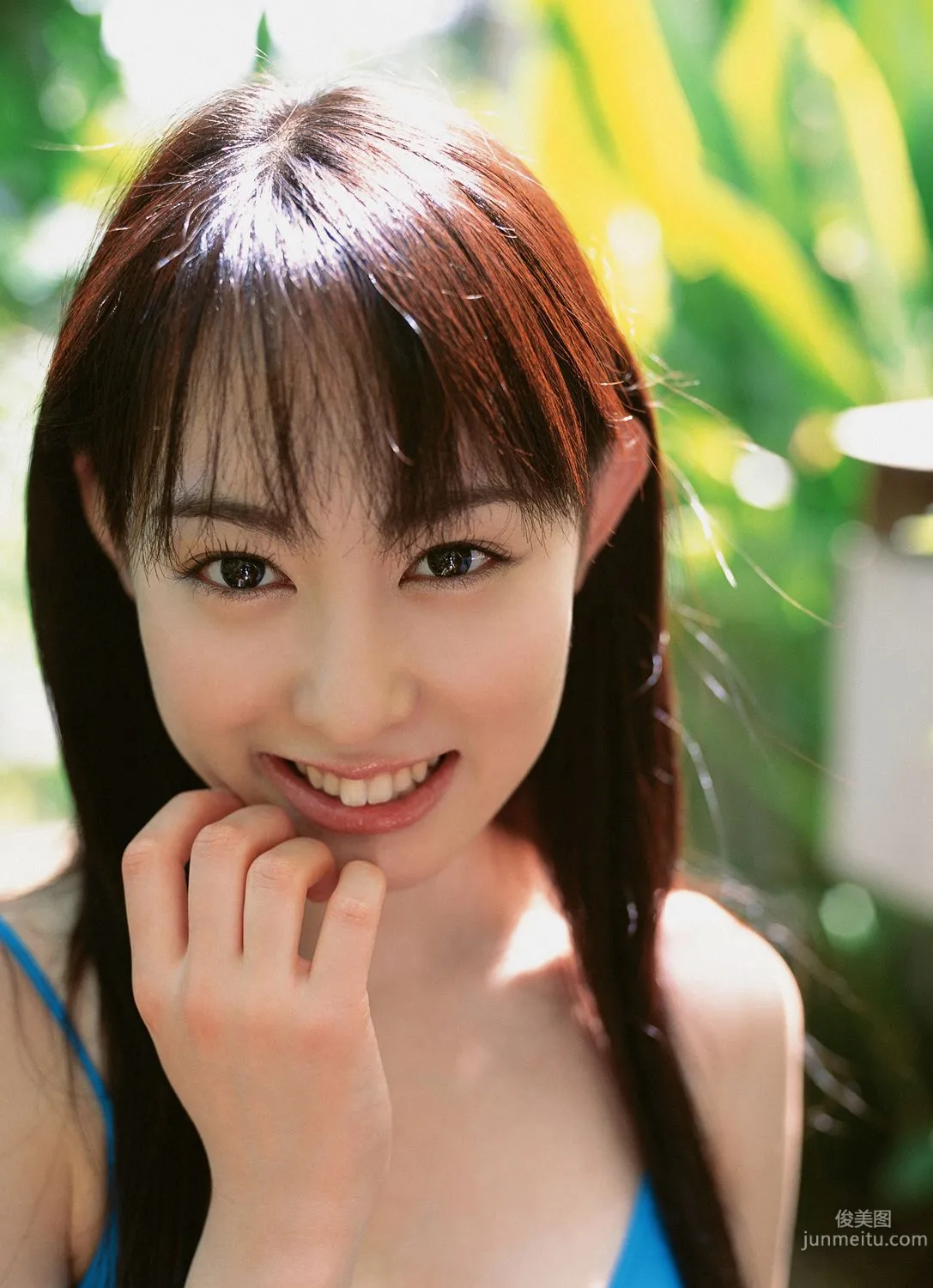 秋山莉奈《Watch Her Hip!》写真集 [YS Web] Vol.2009