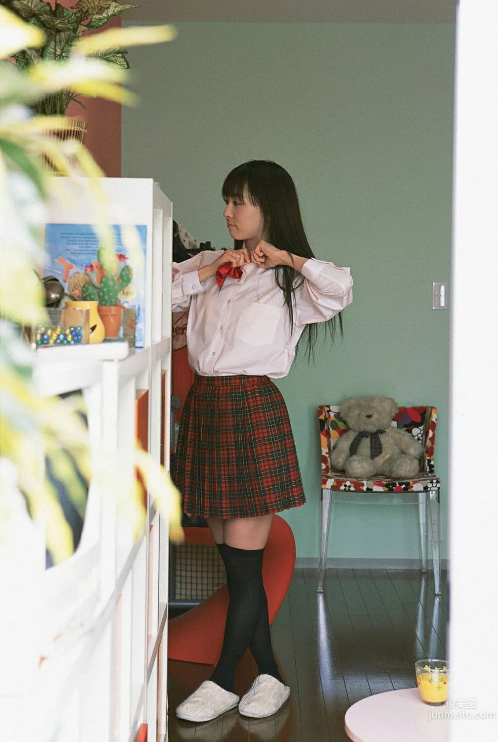 秋山莉奈《キミの素颜こつそりのぞいちやいま？？？た》写真集 [YS Web] Vol.20724