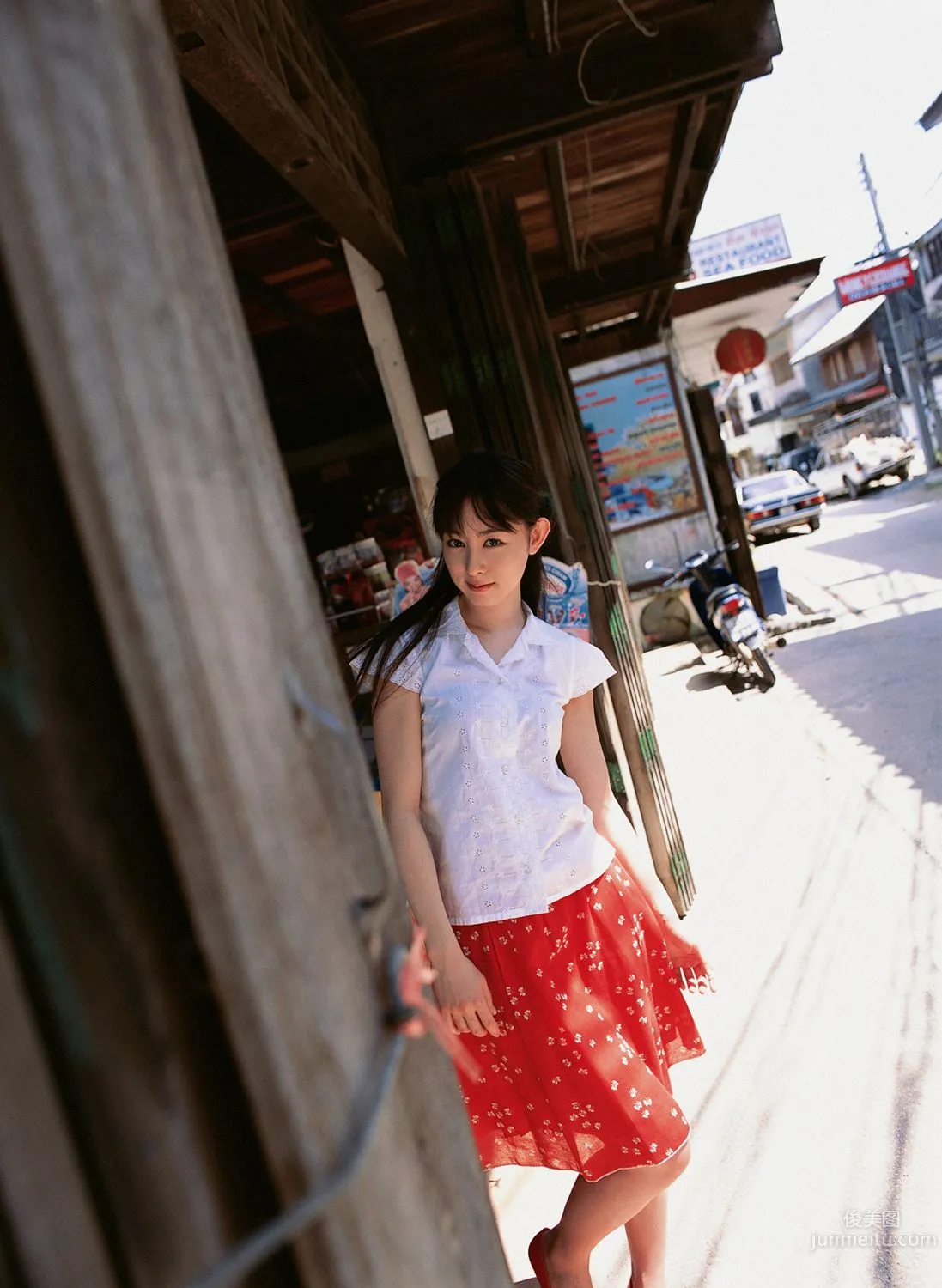 秋山莉奈《Watch Her Hip!》写真集 [YS Web] Vol.20018