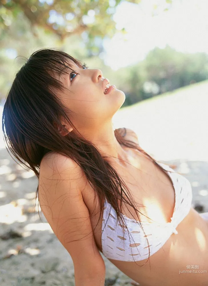 工藤里纱《Queen of Smile》写真集 [YS Web] Vol.16413