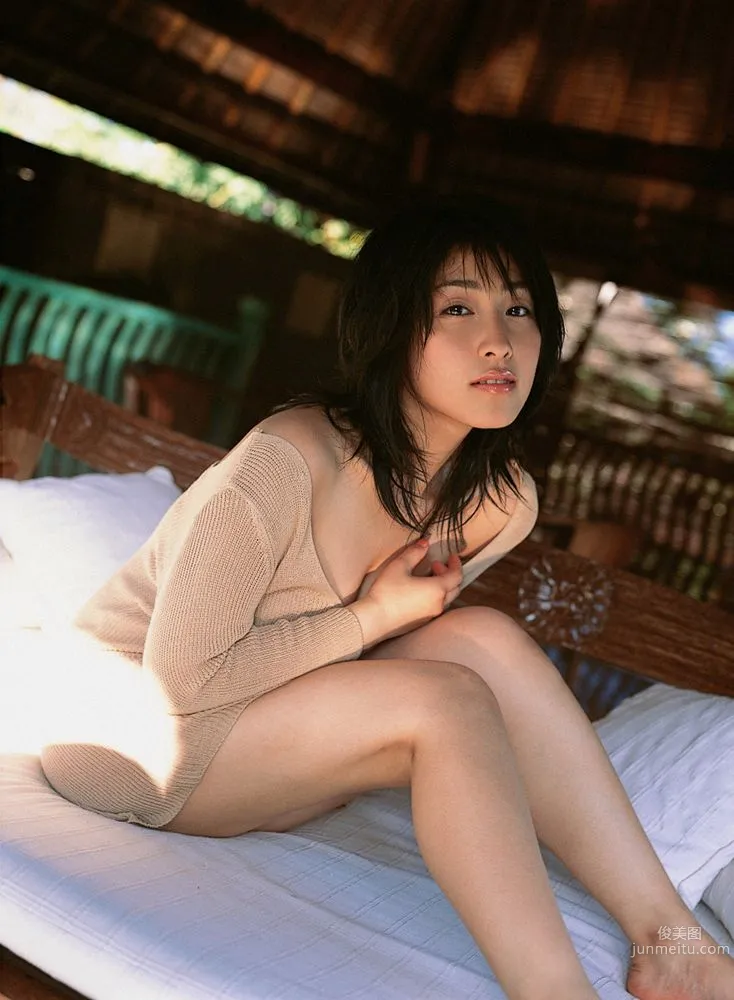 佐藤寛子《Lights,Camera,Action》写真集 [YS Web] Vol.13747