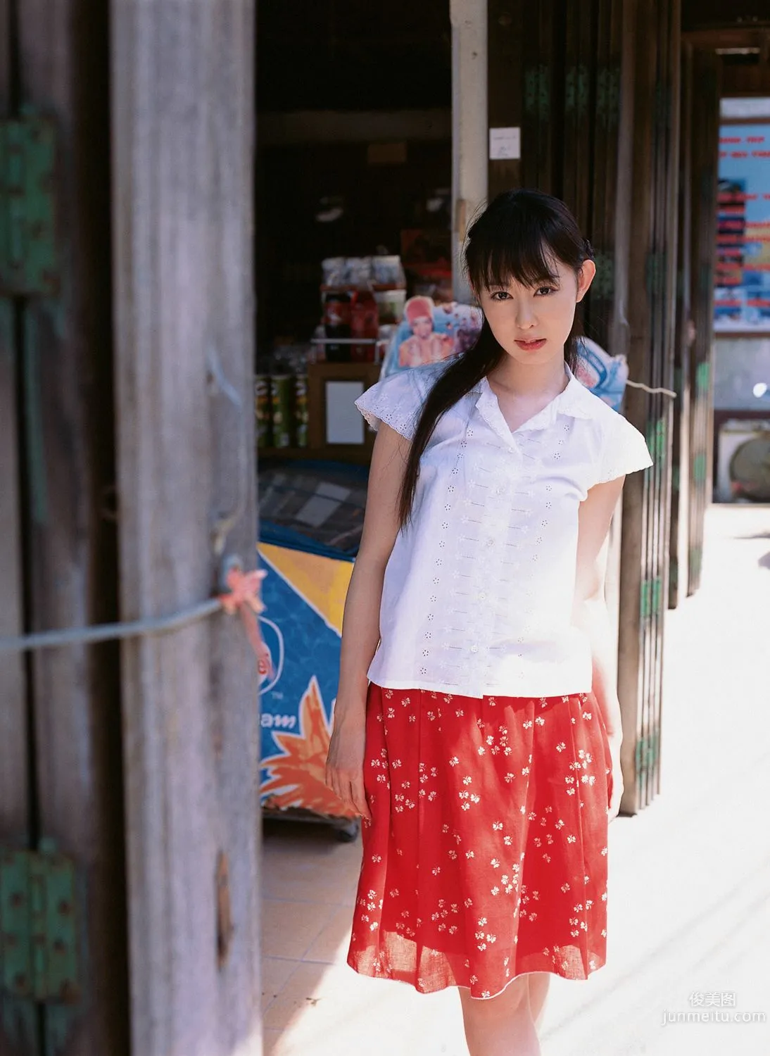 秋山莉奈《Watch Her Hip!》写真集 [YS Web] Vol.20015