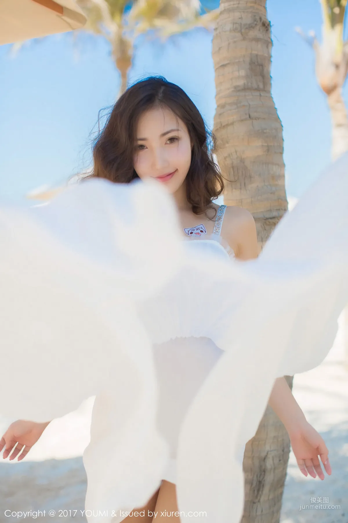 Yumi-尤美《迪拜旅拍 沙滩女神》 [尤蜜荟YouMi] Vol.078 写真集32