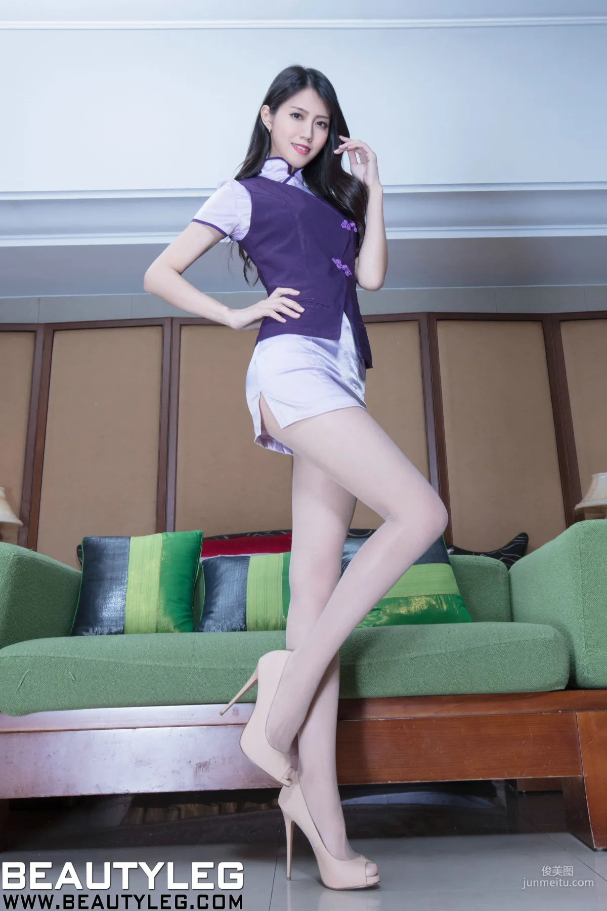 腿模Candy《肉丝制服》 [BeautyLeg] No.1546 美腿写真集25