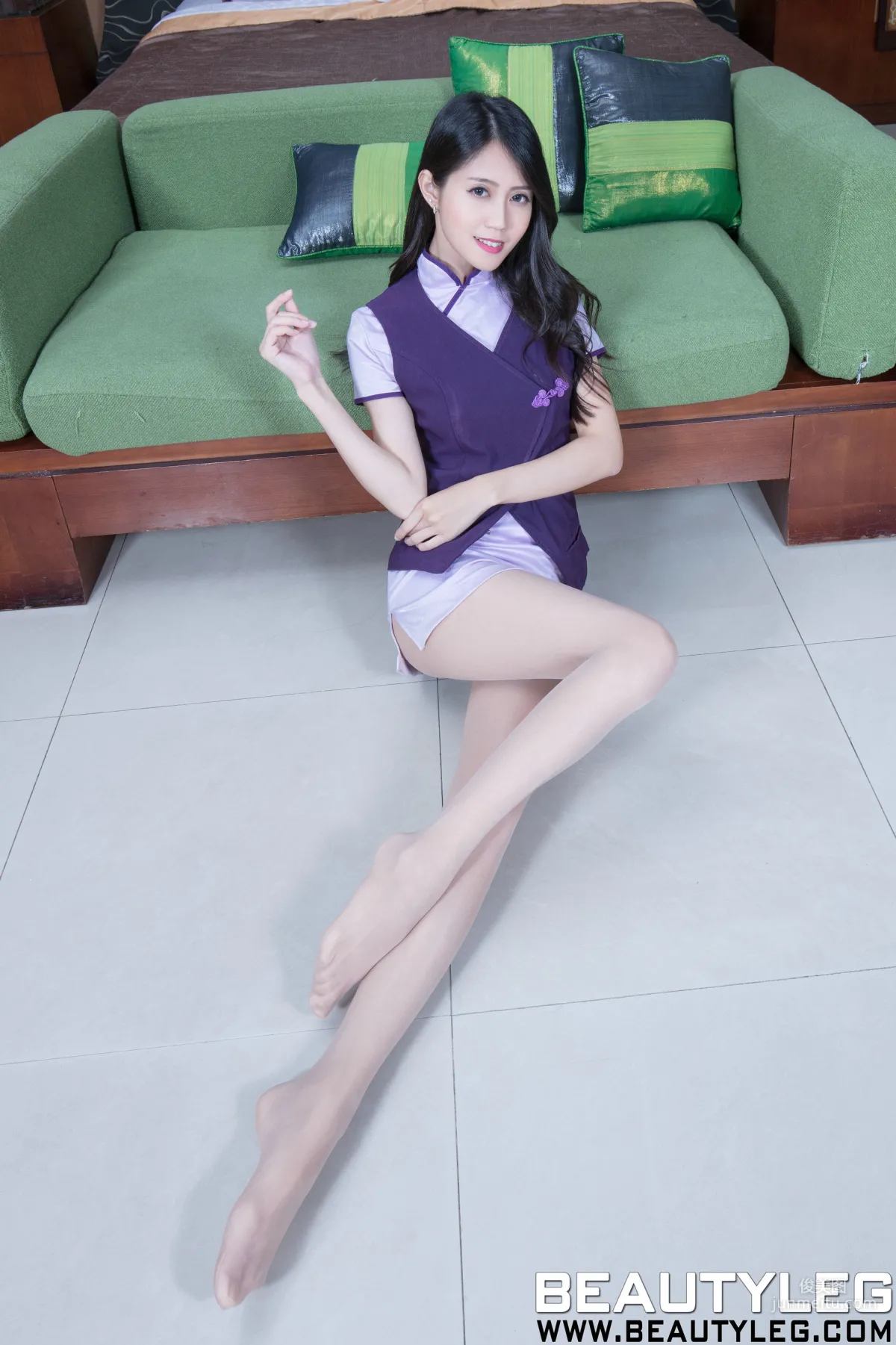 腿模Candy《肉丝制服》 [BeautyLeg] No.1546 美腿写真集44