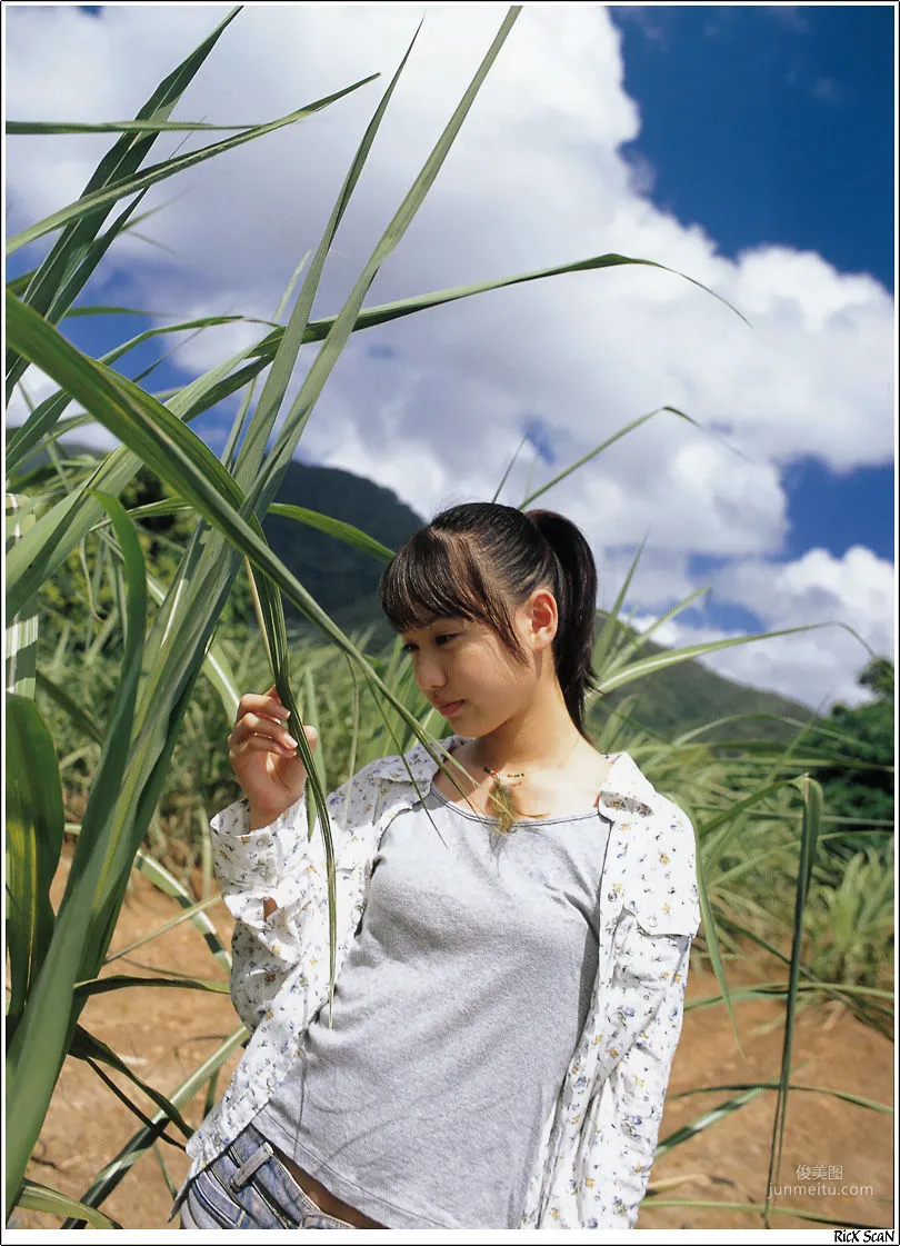 戸田恵梨香《Nature》 [Photobook] 写真集24