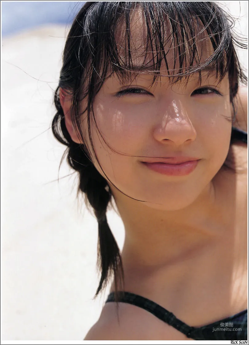 戸田恵梨香《Nature》 [Photobook] 写真集59