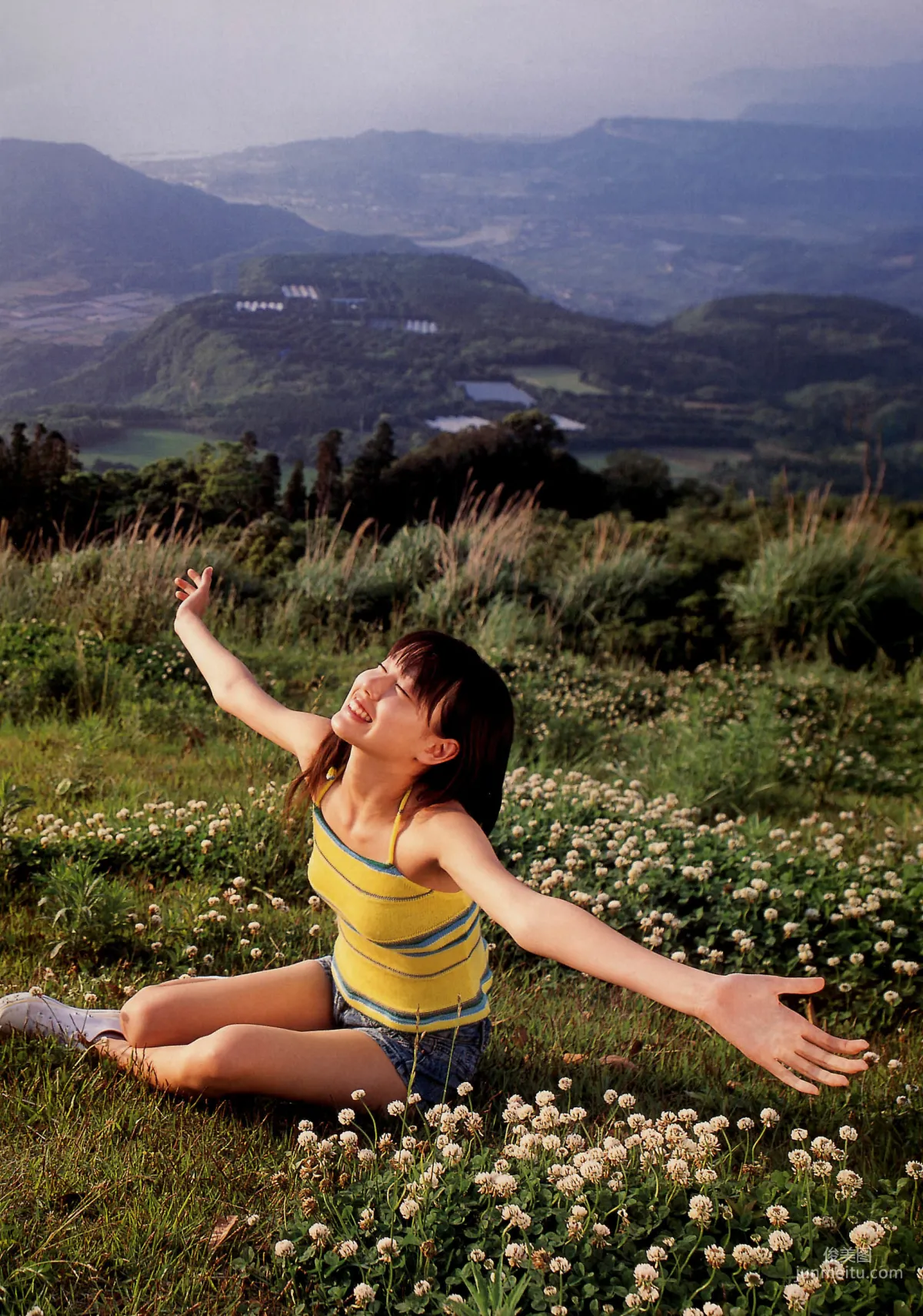 戸田恵梨香《SANWA MOOK 7 生まれた泉》 [PhotoBook] 写真集75