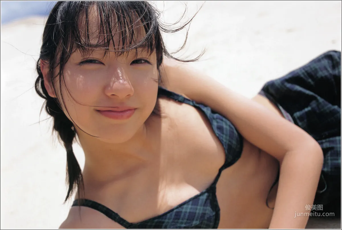 戸田恵梨香《Nature》 [Photobook] 写真集57