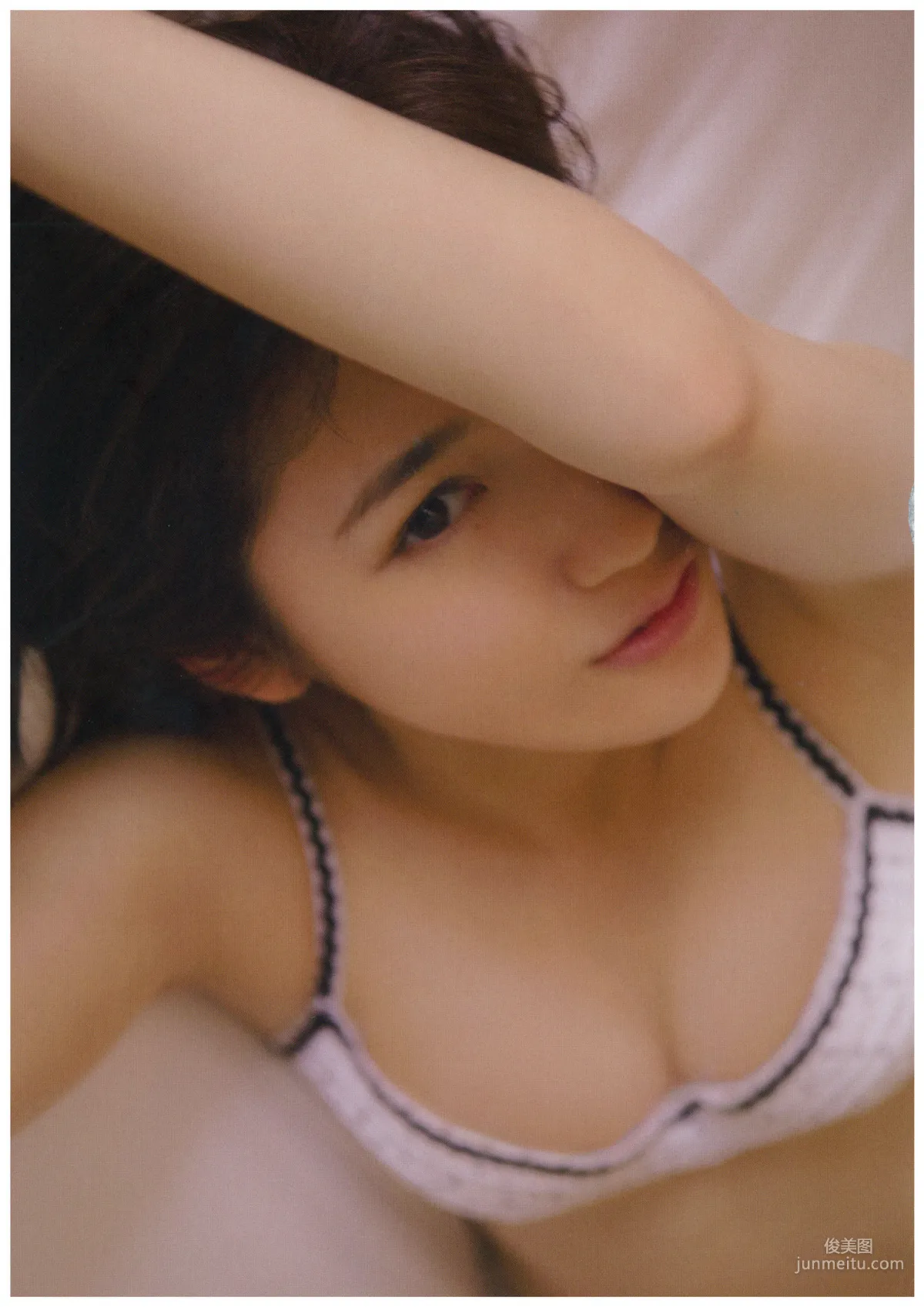 渡辺麻友『知らないうちに』 [PhotoBook] 写真集85