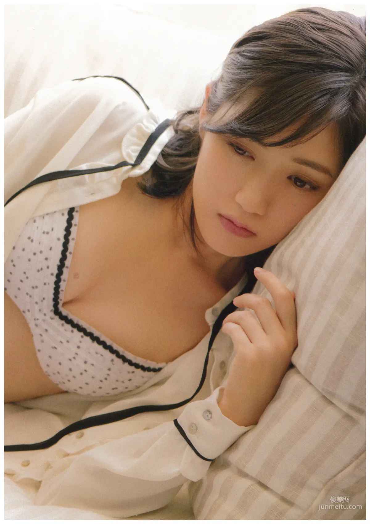 渡辺麻友『知らないうちに』 [PhotoBook] 写真集42