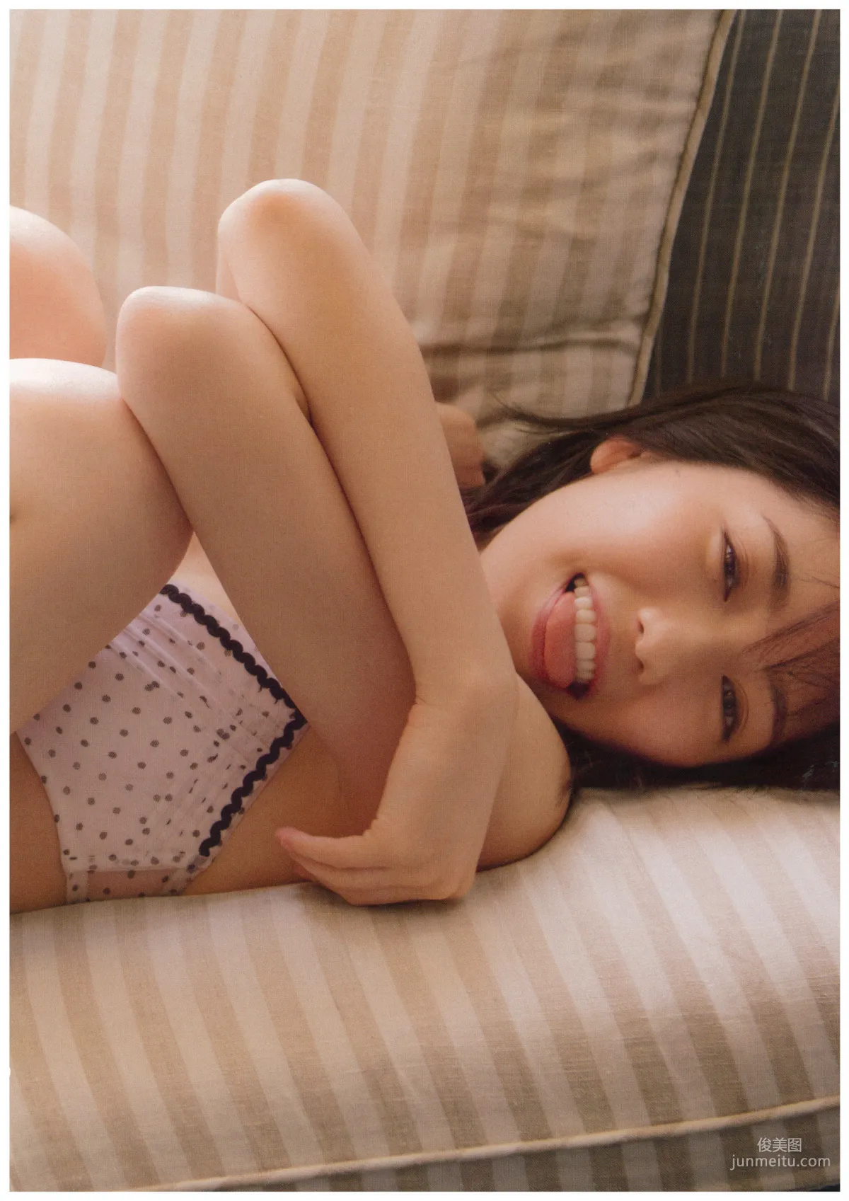 渡辺麻友『知らないうちに』 [PhotoBook] 写真集86