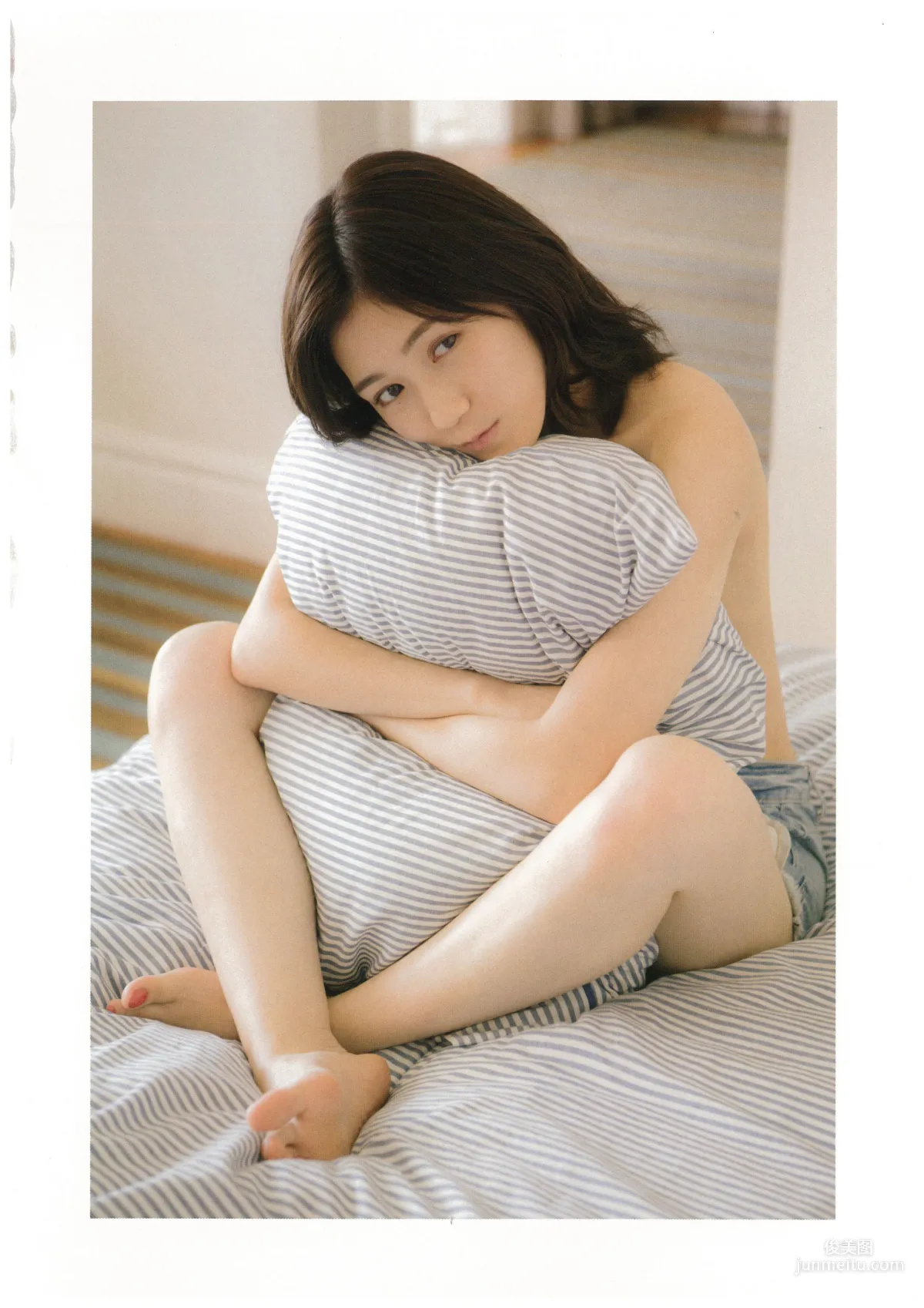 渡辺麻友『知らないうちに』 [PhotoBook] 写真集72