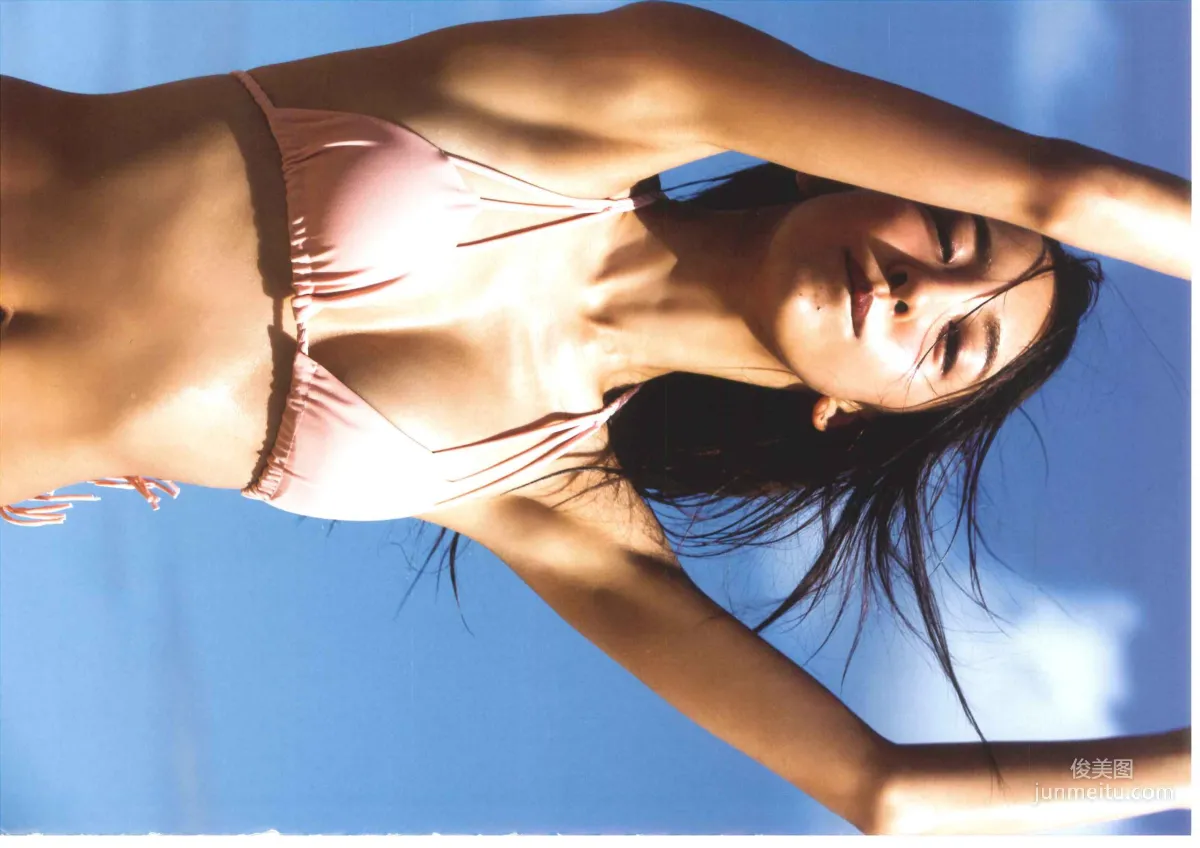 板野友美《release》 [PhotoBook] 写真集50