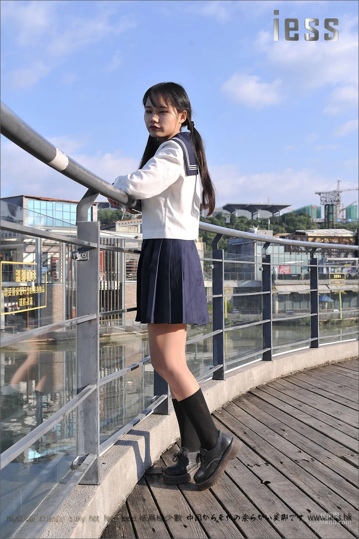 丝足便当041 琪琪 《制服系列之JK节选版》[IESS异思趣向] 写真集16