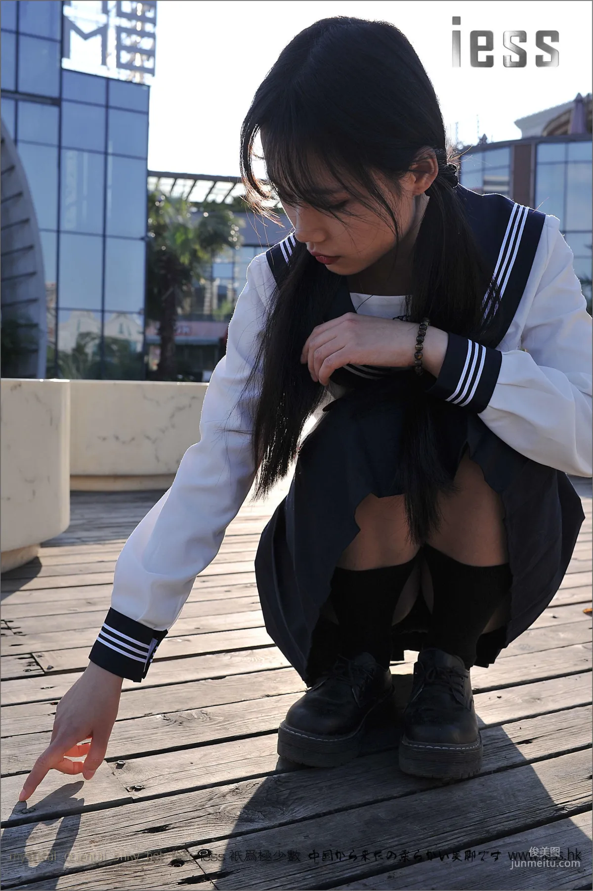 丝足便当041 琪琪 《制服系列之JK节选版》[IESS异思趣向] 写真集18