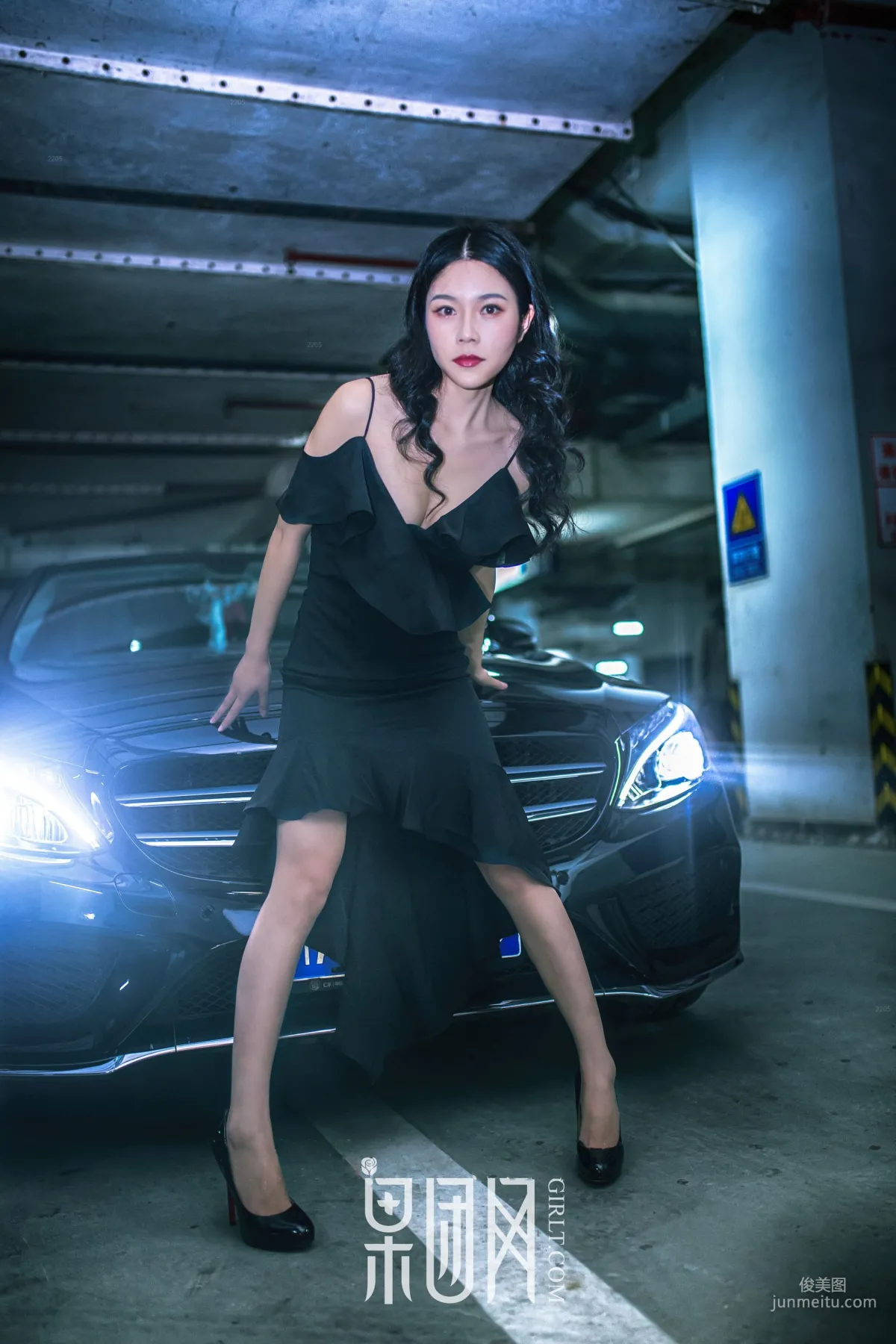 微微《美女vs豪车，你选择哪个！》 [果团网Girlt] No.107 写真集20