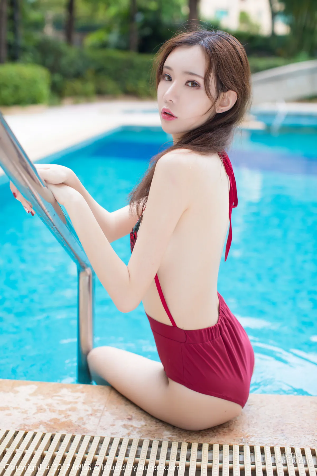 萌琪琪Irene《泳池湿身》 [爱蜜社IMiss] VOL.205 写真集7