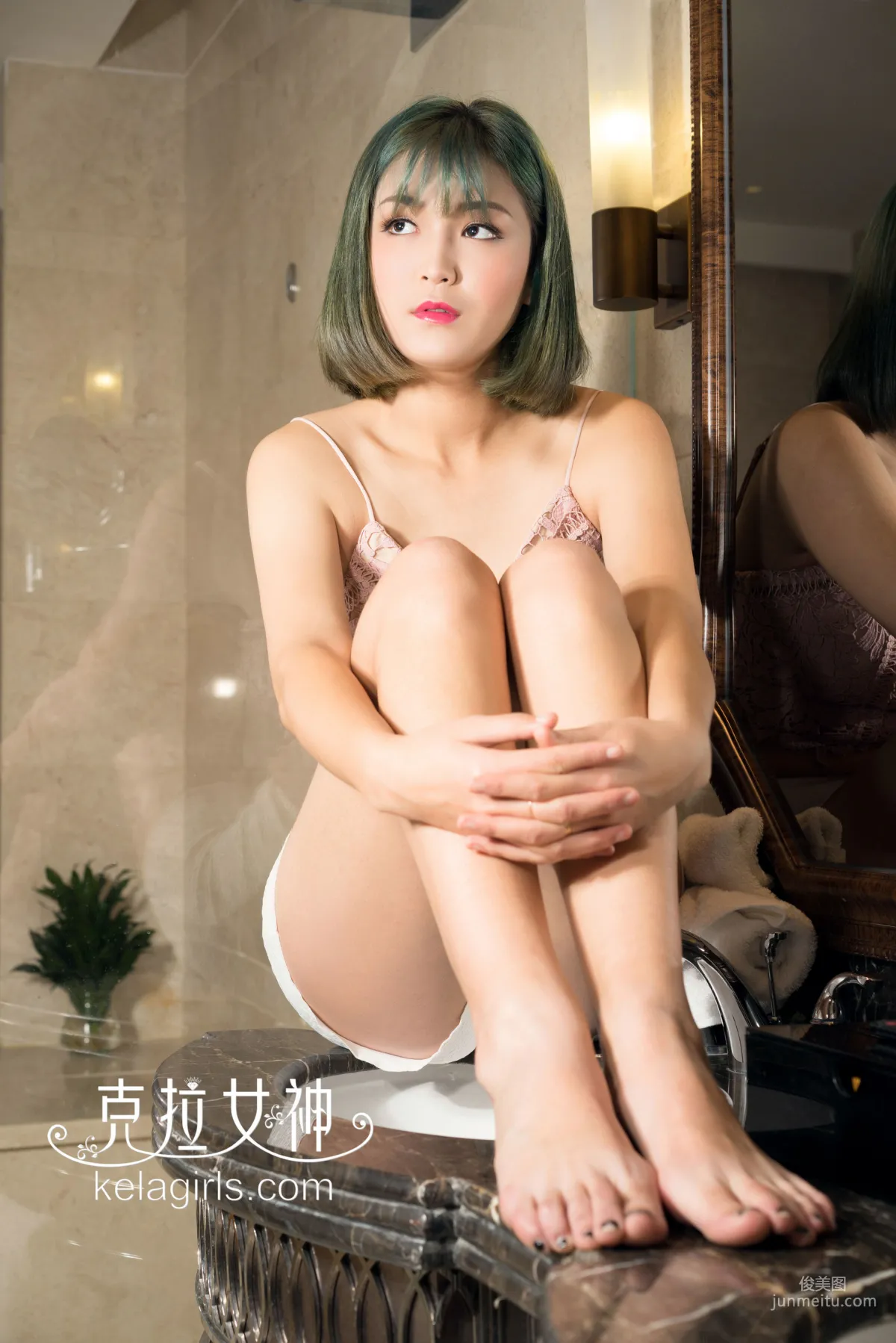 朵哈《那么大长腿》 [克拉女神Kelagirls] 写真集9