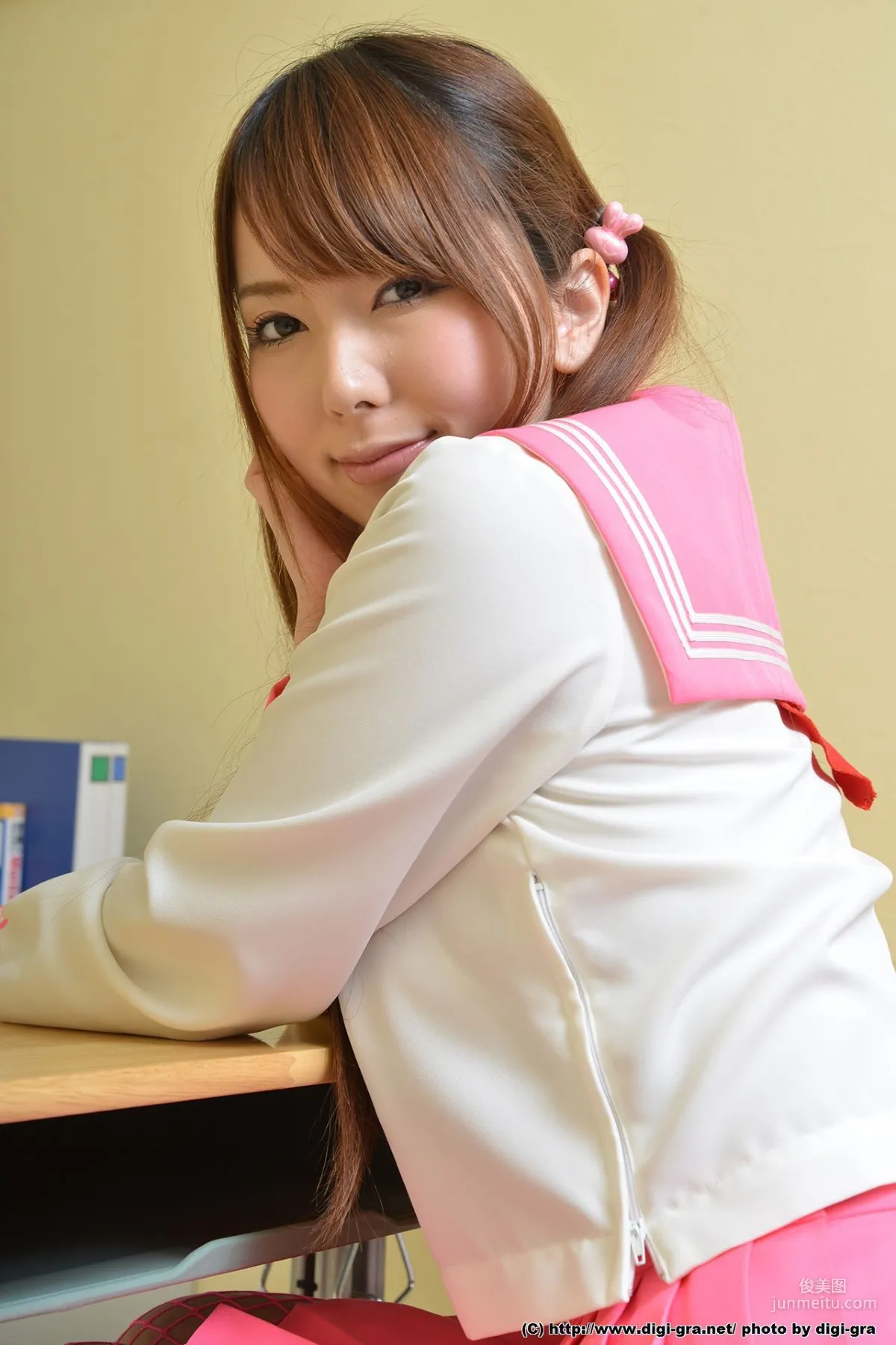 Yui Hatano 波多野結衣 红色丝袜学生制服 Set02 [Digi-Graデジグラ] 写真集7