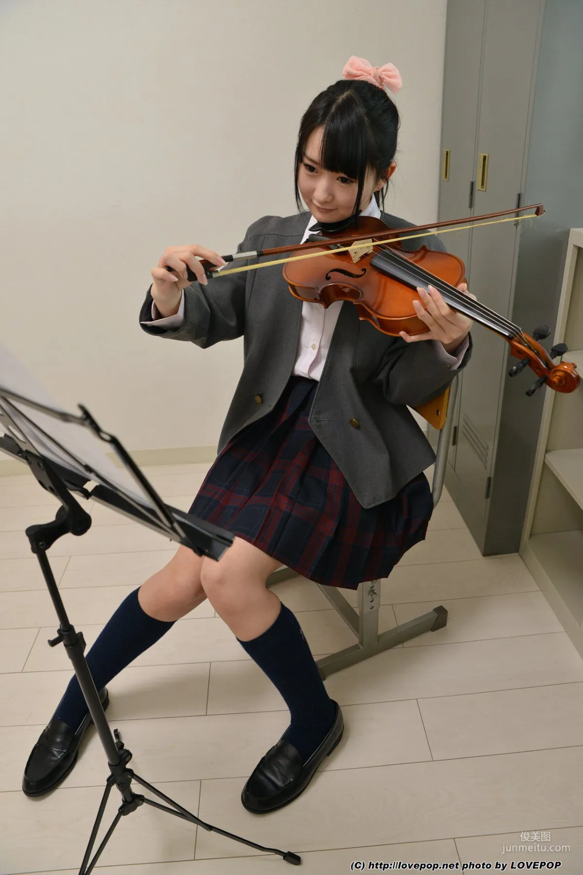 みなみ愛星 Airu Minami 小提琴少女 Set4 [LovePop] 写真集1