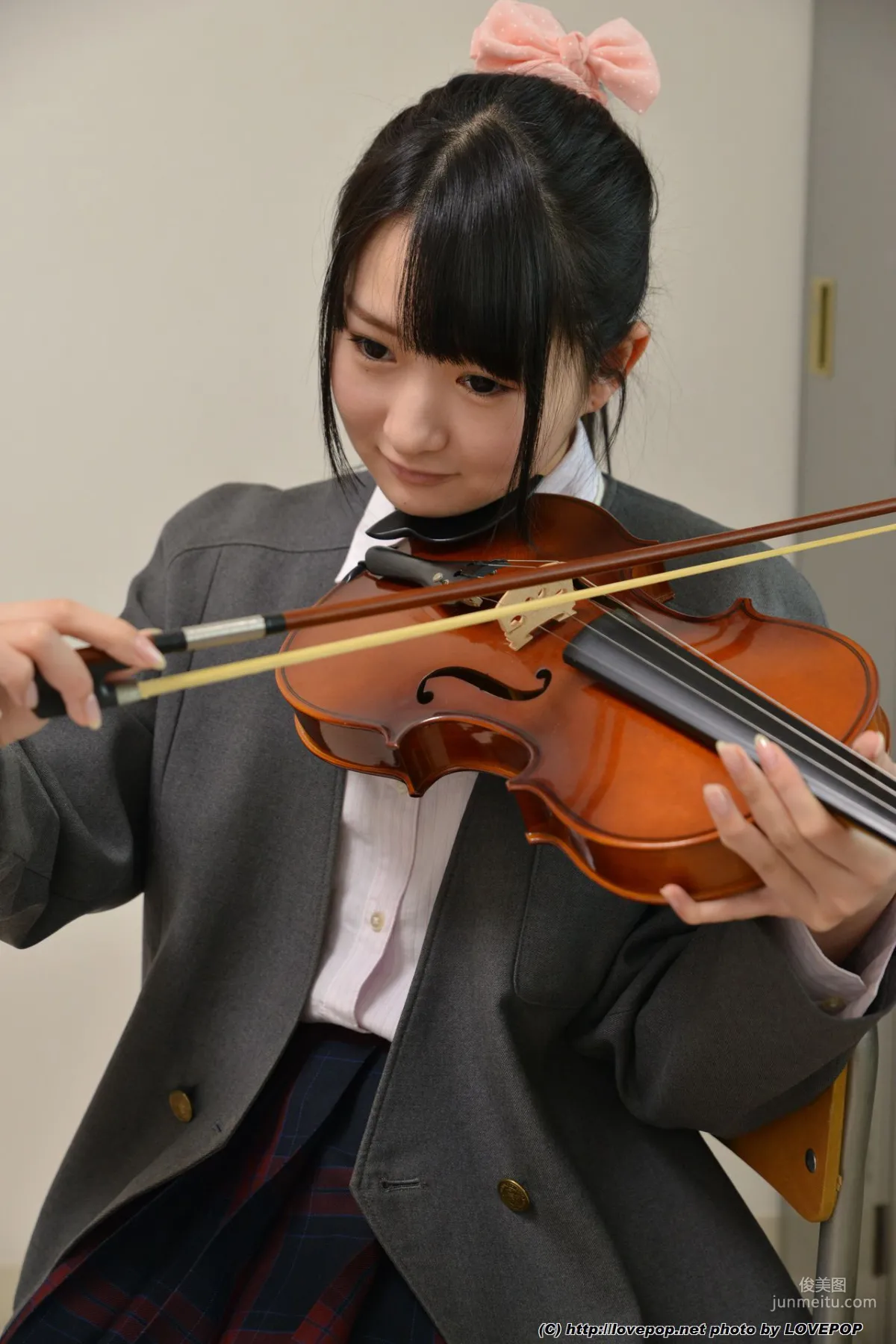 みなみ愛星 Airu Minami 小提琴少女 Set4 [LovePop] 写真集2