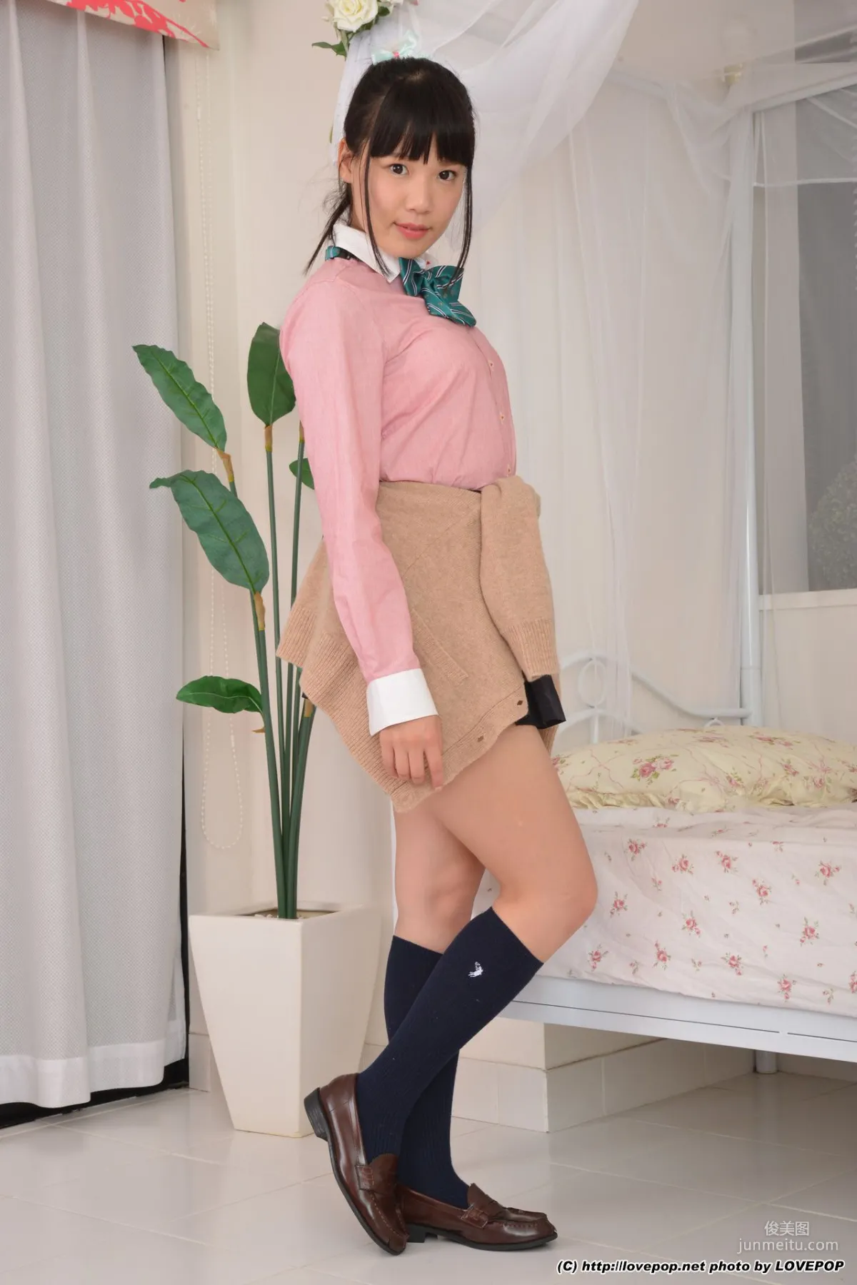 Riho Kodaka 小高里保 学生制服 Set4 [LovePop] 写真集5