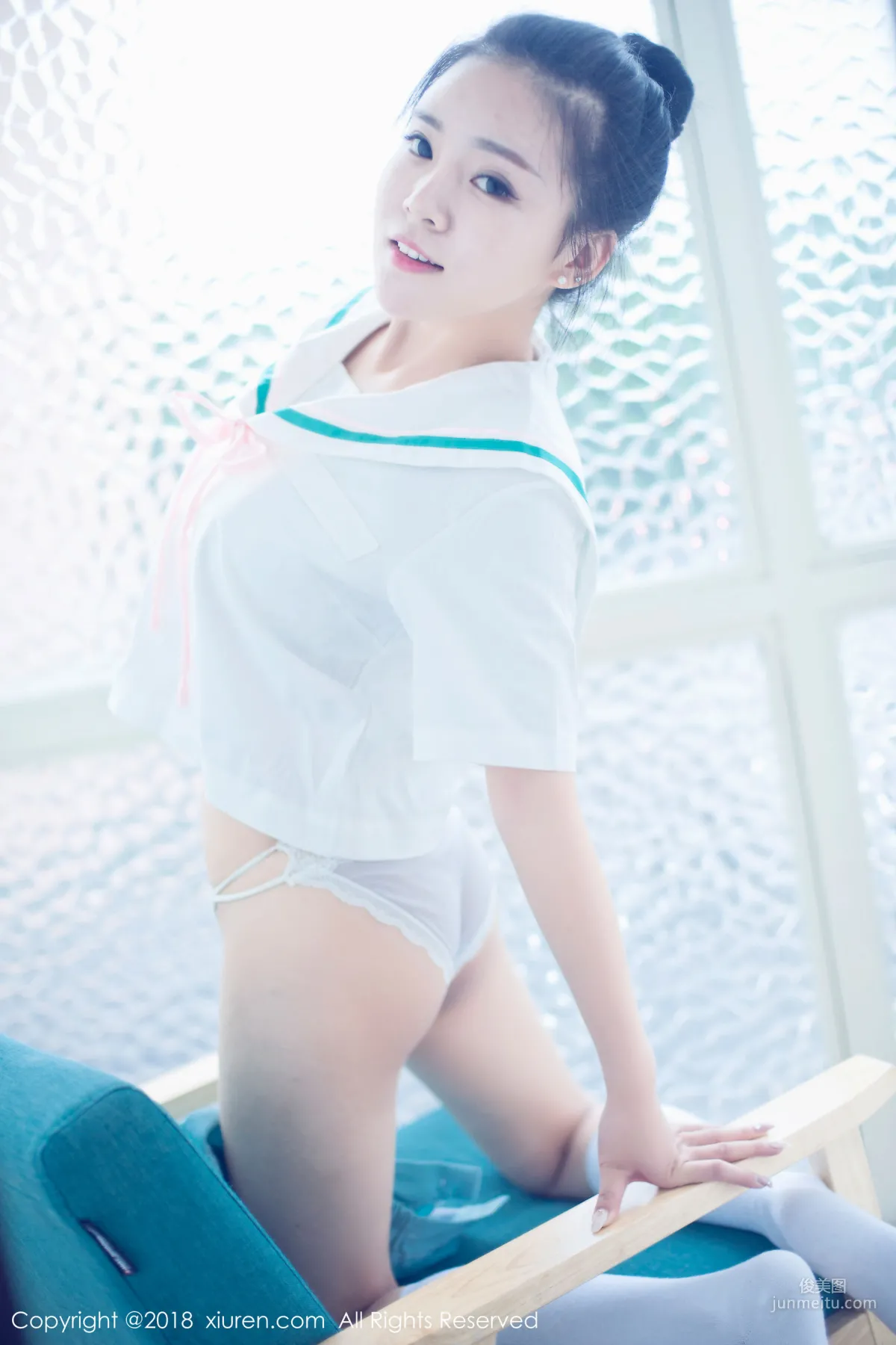 红气球《童颜巨乳稚气未脱小姑娘》 [秀人XiuRen] No.932 写真集24