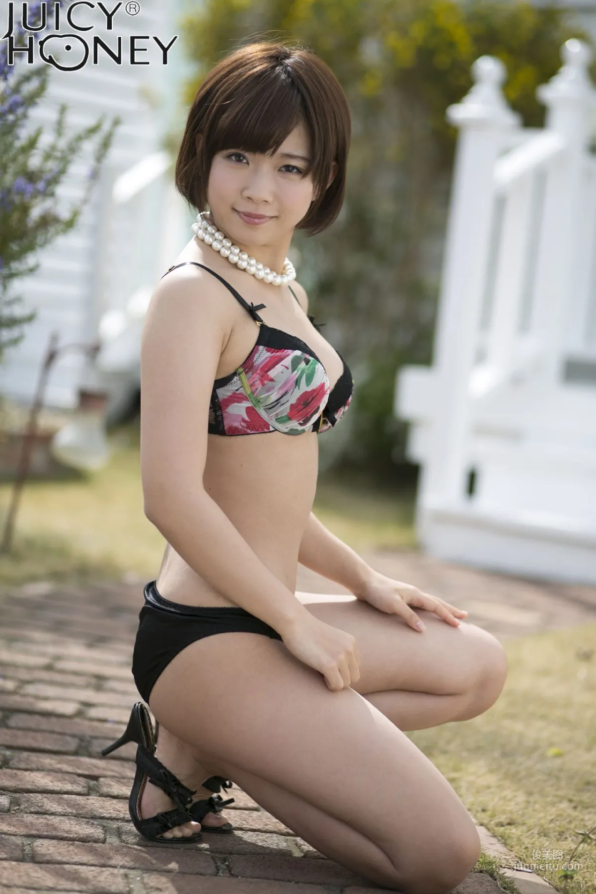 [Juicy Honey] jh129 紗倉まな《LINGERIE SPECIAL》 写真集27