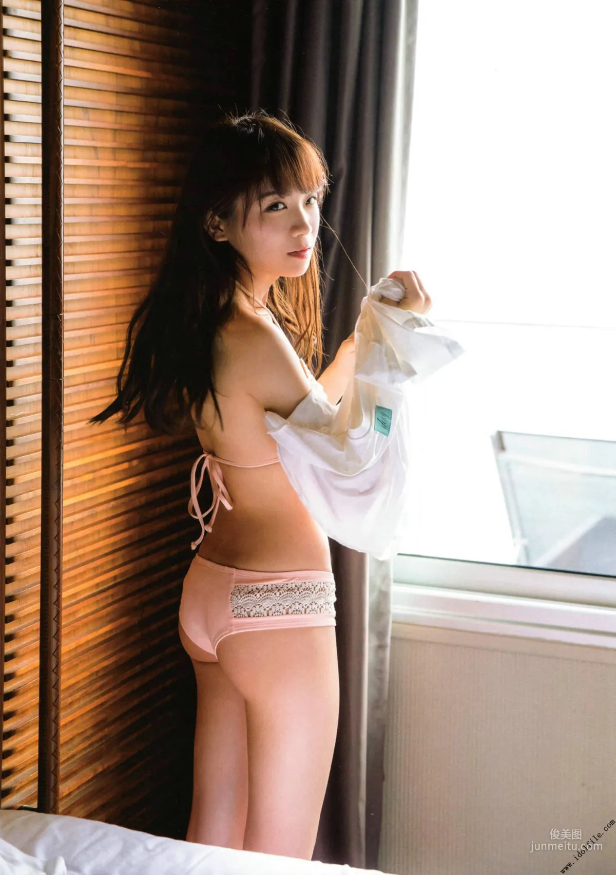 秋元真夏 1st《真夏の気圧配置》 [PhotoBook] 写真集121