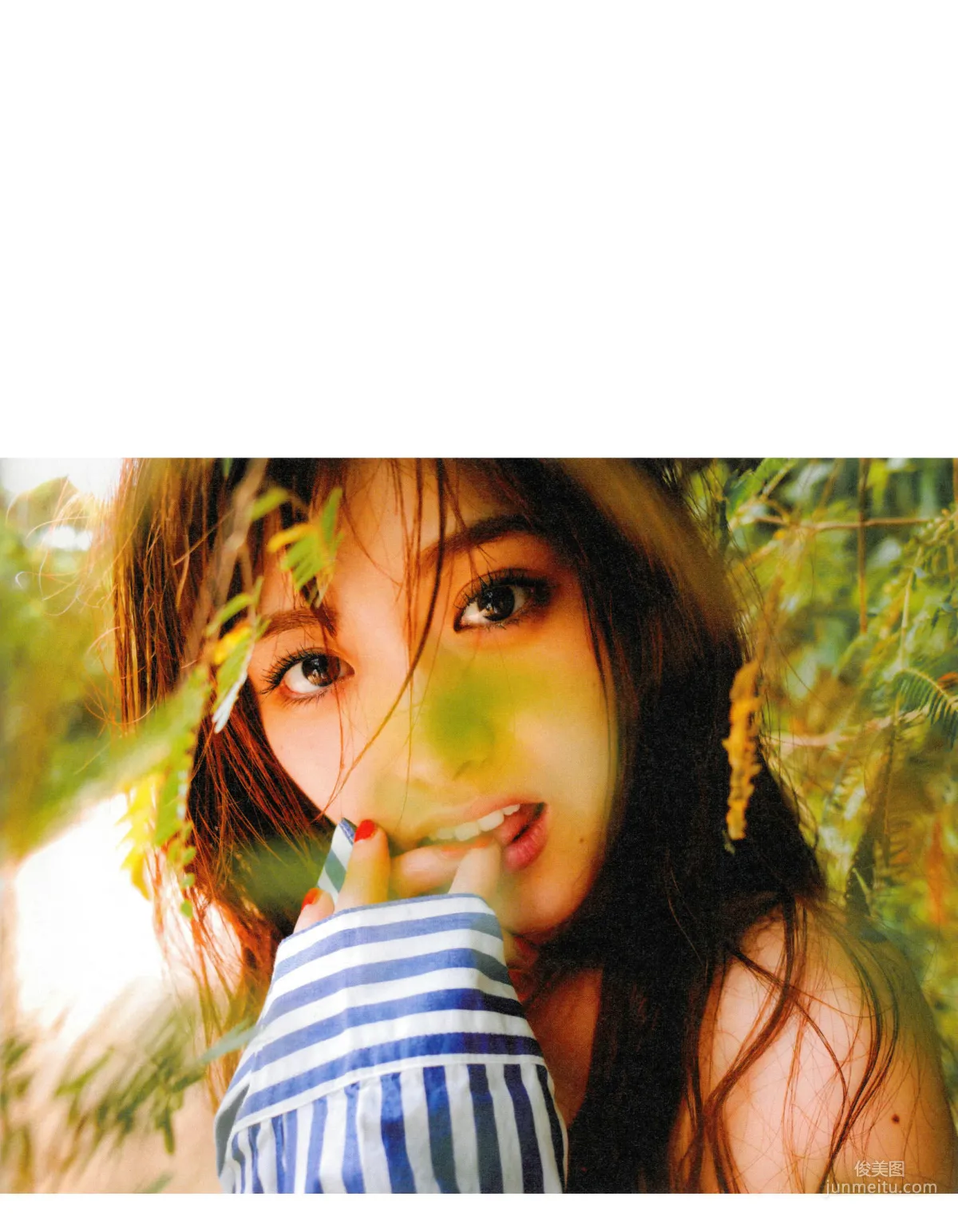 松村沙友理《意外っていうか、前から可愛いと思ってた》 [PhotoBook] 写真集39