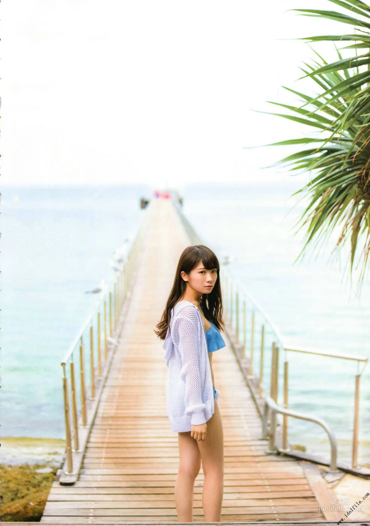 秋元真夏 1st《真夏の気圧配置》 [PhotoBook] 写真集115