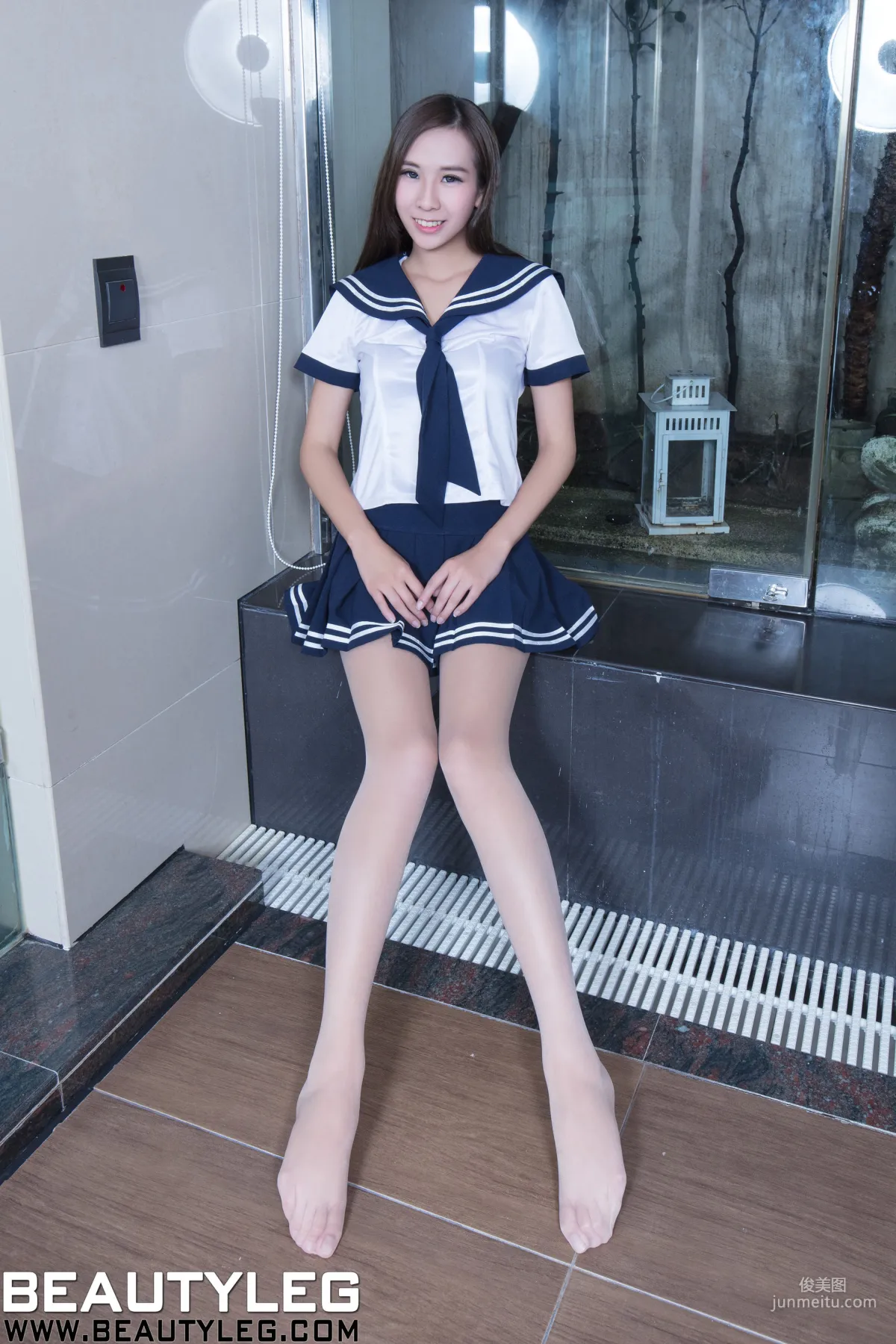 腿模JiaRong《白丝女仆+短裙制服美腿》 [Beautyleg] No.1594 写真集18