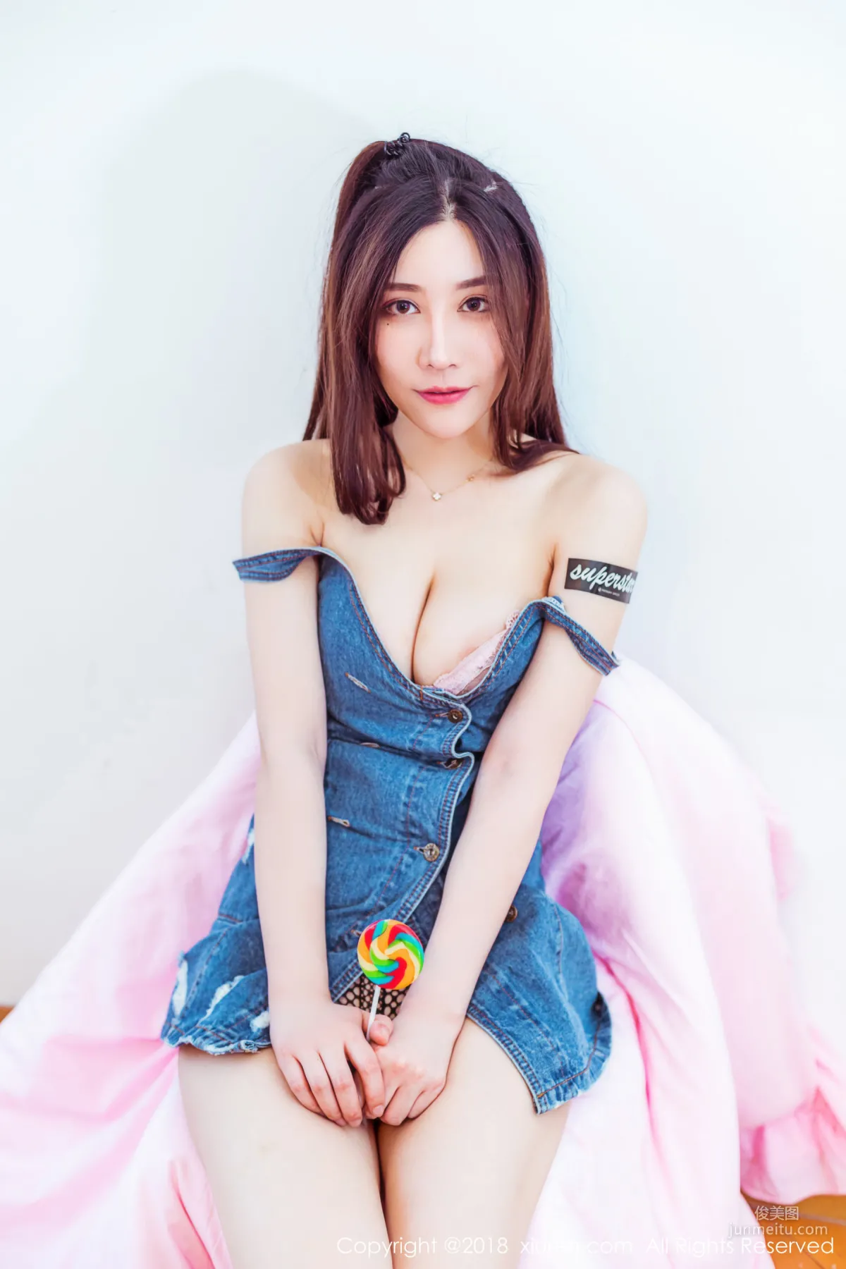 美昕Yumi《邻家型美女》 [秀人XIUREN] No.959 写真集56