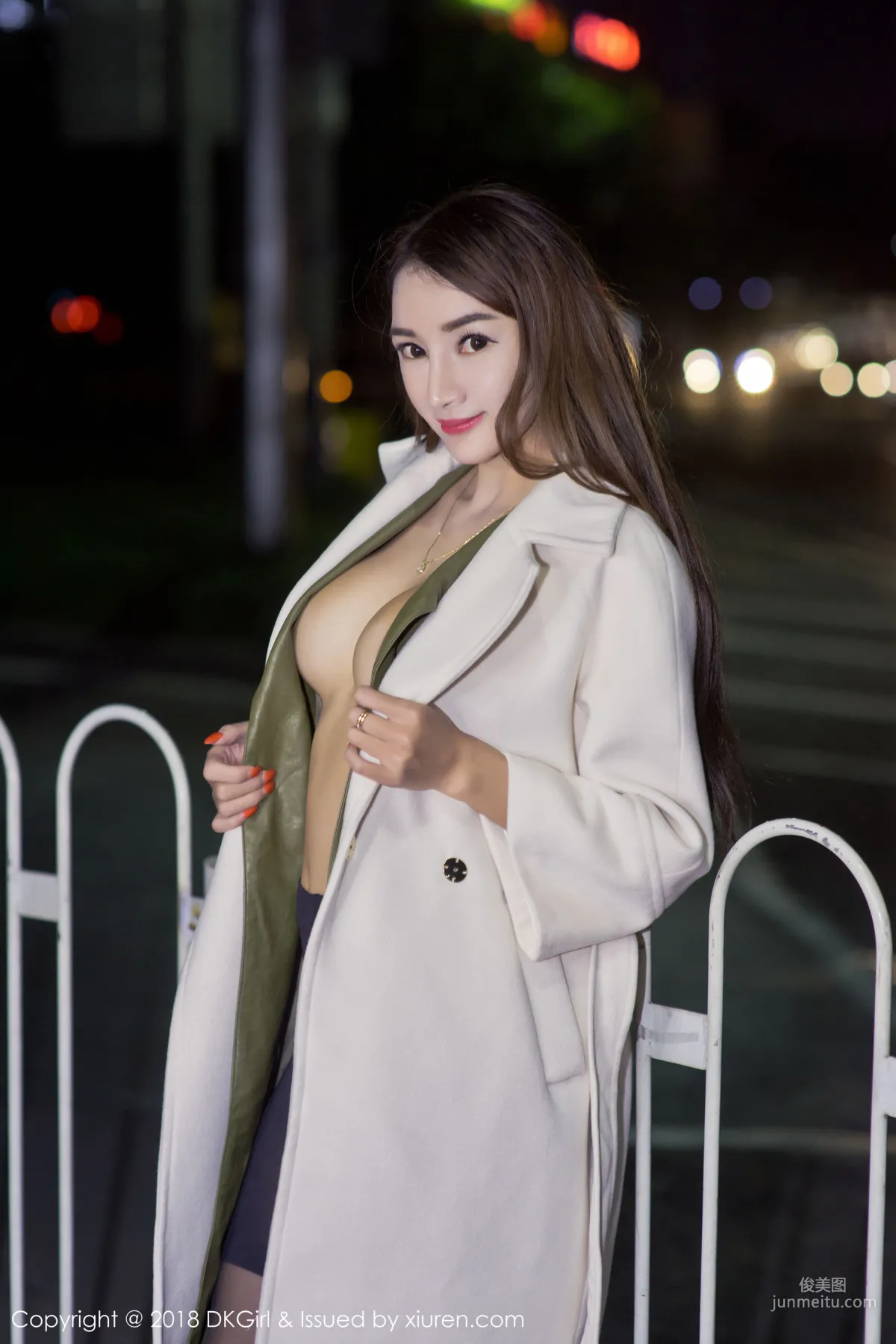 婕西儿jessie《巨乳丽人羊城夜景露出》 [御女郎DKGirl] Vol.059 写真集11